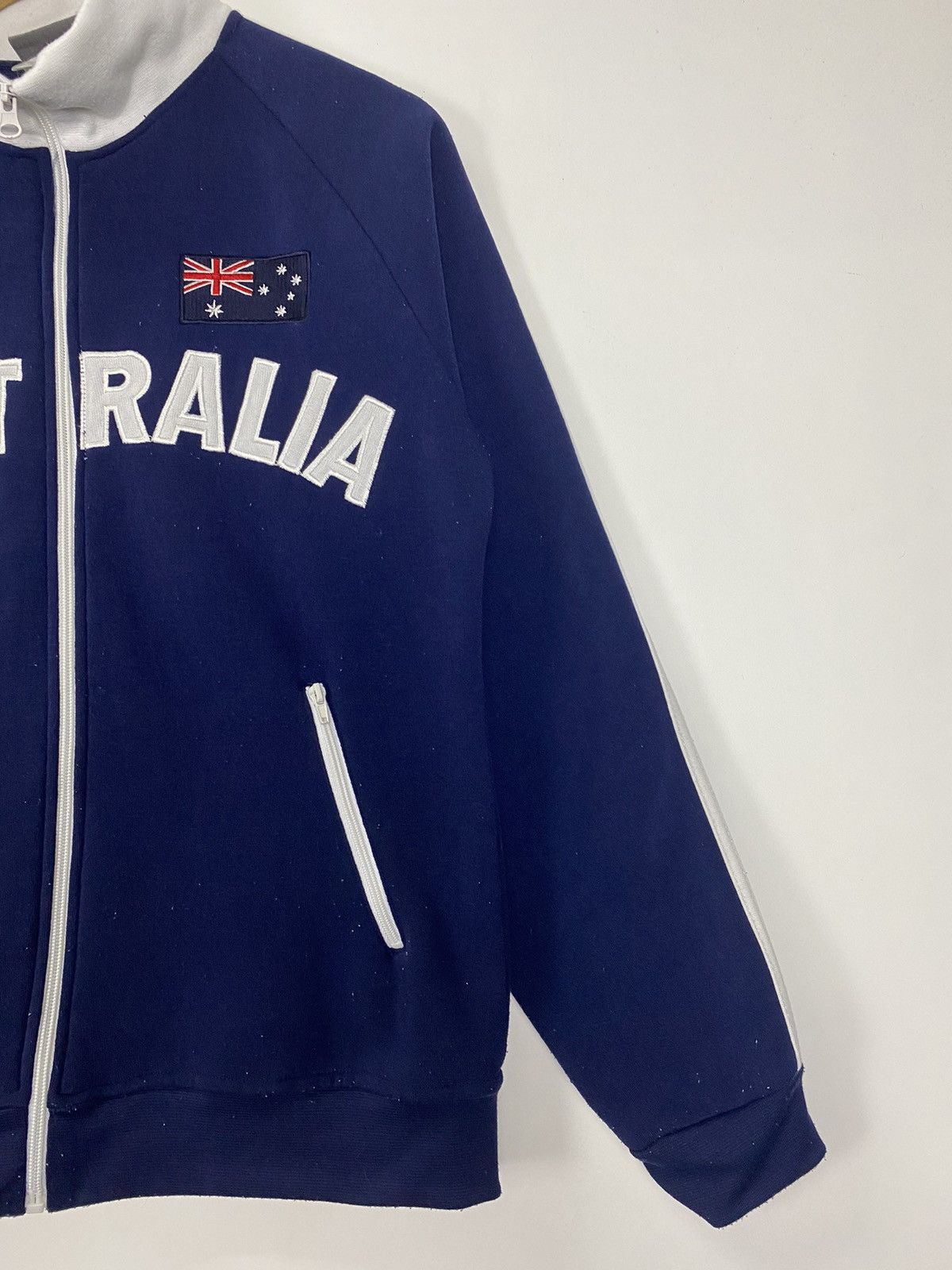 Man Made In Australia × Vintage Vintage 90s Australia Sweater Size US M / EU 48-50 / 2 - 7 Thumbnail