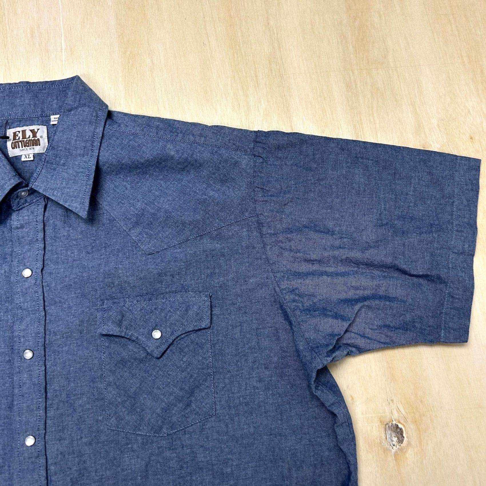 Vintage Ely Cattleman Shirt Mens XL Blue Chambray Short Sleeve Western Snap Button Up Size US XL / EU 56 / 4 - 2 Thumbnail