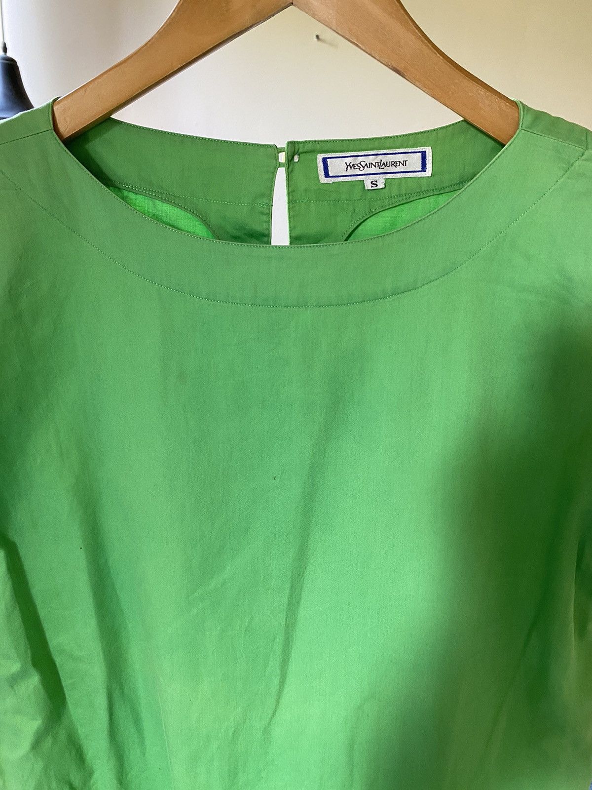Yves Saint Laurent YVES SAINT LAURENT YSL Bright Green Satin Blouse Size S / US 4 / IT 40 - 4 Thumbnail