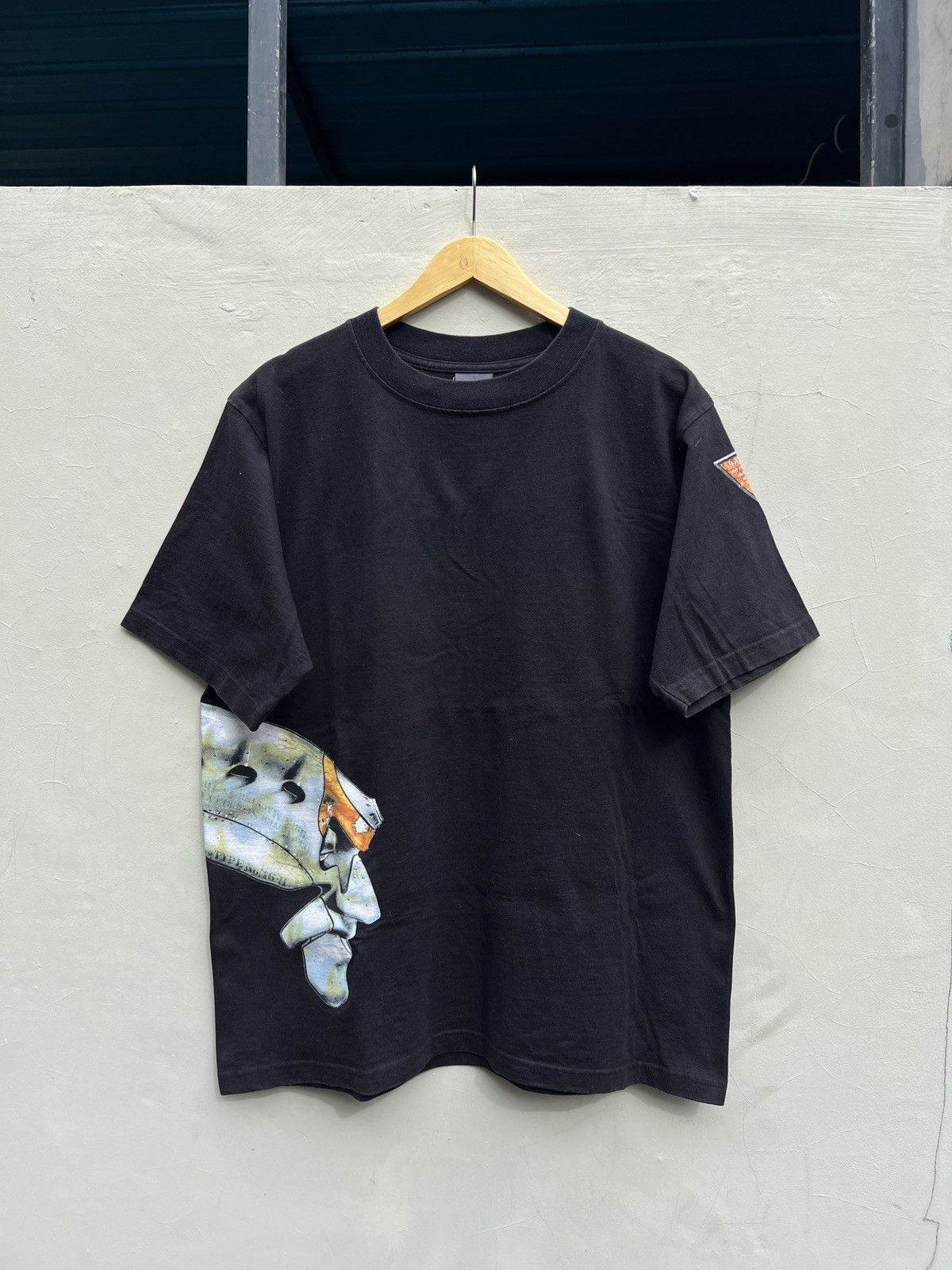 image of Vintage Oakley Mesh Skull T-Shirt in Black, Men's (Size Large)