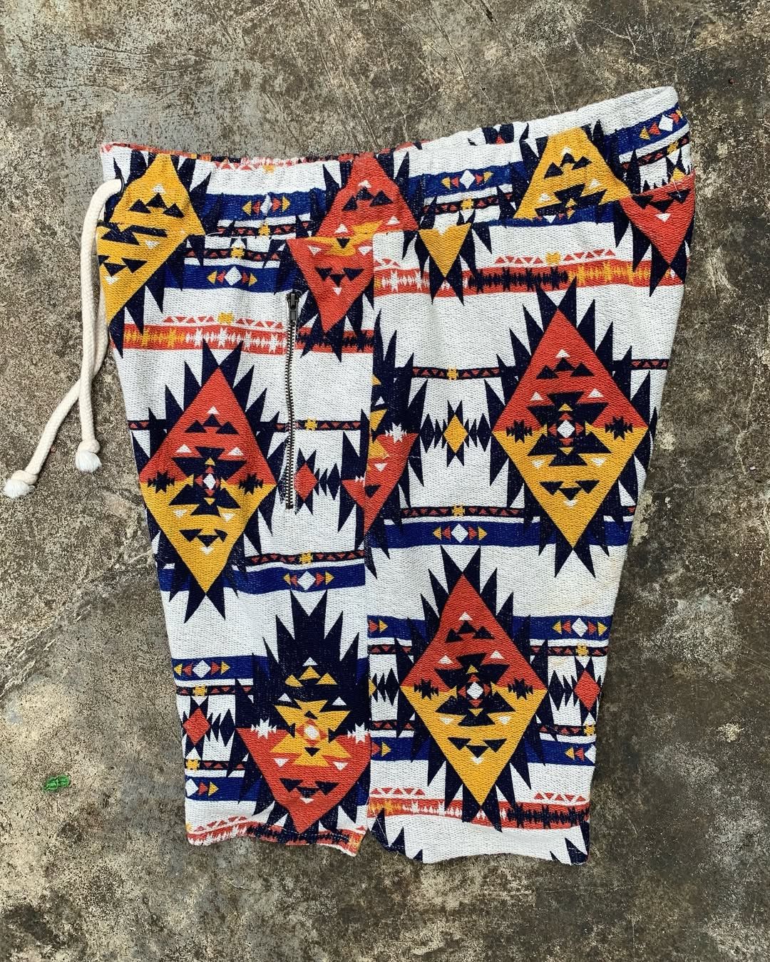 Bershka × Pendleton Bershka Aztec Sweat Shorts Size US 35 - 5 Thumbnail