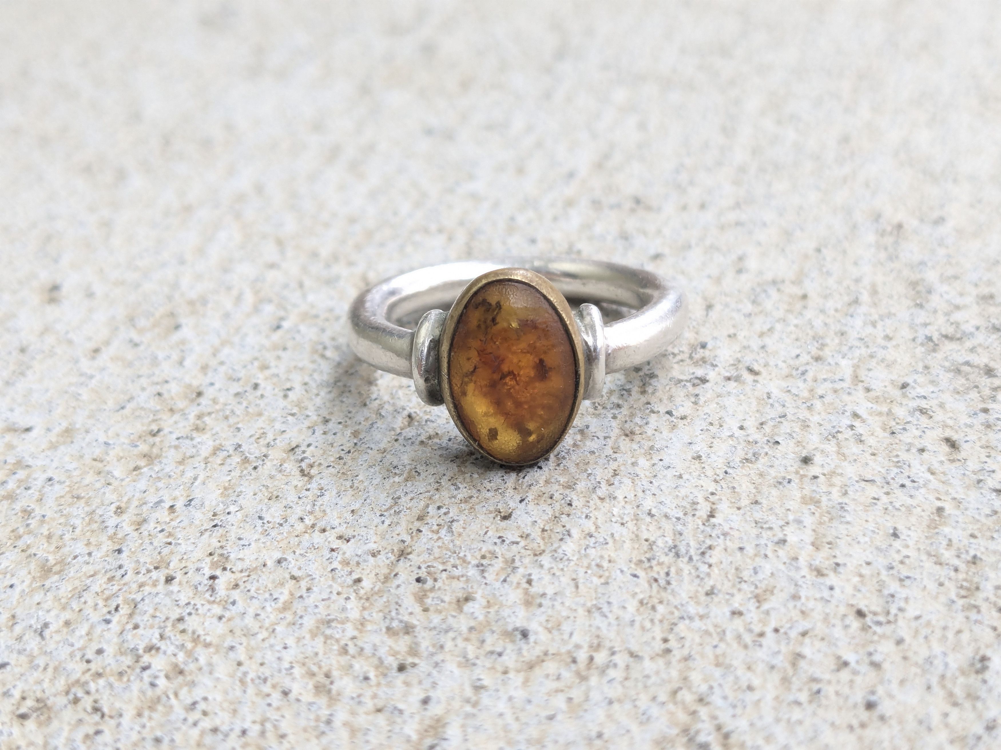 Jewelry × Sterling Silver Vintage Sterling Silver Ring Amber 7.5 Minimalist Oval Size ONE SIZE - 3 Thumbnail