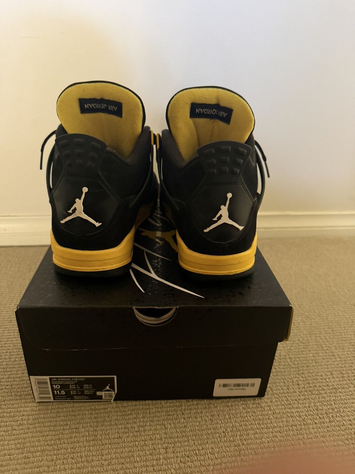 Jordan Brand Jordan 4 Thunder 2023 size 10 Authentic w/box Size US 10 / EU 43 - 2 Thumbnail
