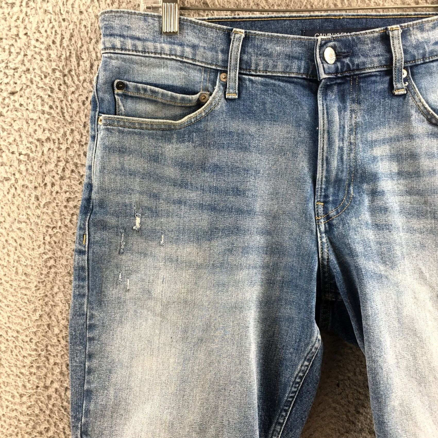 Calvin Klein Calvin Klein Bermuda Shorts Womens 33 Blue Denim Hi-Rise Cuffed Shorts Bermuda (Regular) Womens Buy Now Size 24" / US 00 / IT 34 - 2 Thumbnail