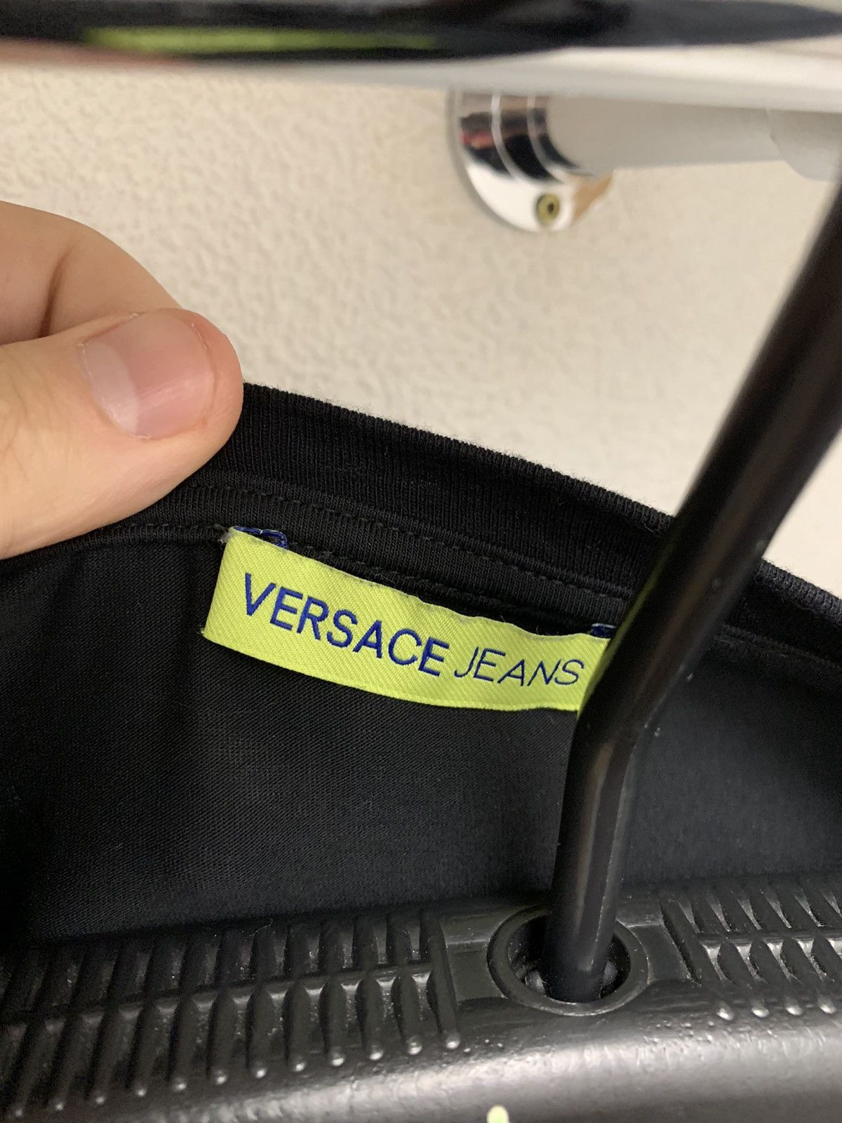 Versace Versace jeans black t-shirt M-L sz versus Size US L / EU 52-54 / 3 - 7 Thumbnail