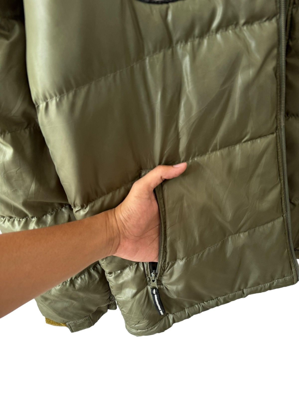 Japanese Brand Vintage T&C Surf Patches Puffer Jacket Hooded Size US L / EU 52-54 / 3 - 11 Thumbnail