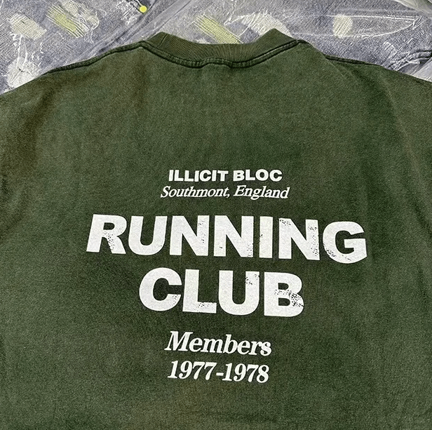 Japanese Brand × Vintage "Running Club -M" T-shirt Size US M / EU 48-50 / 2 - 3 Thumbnail