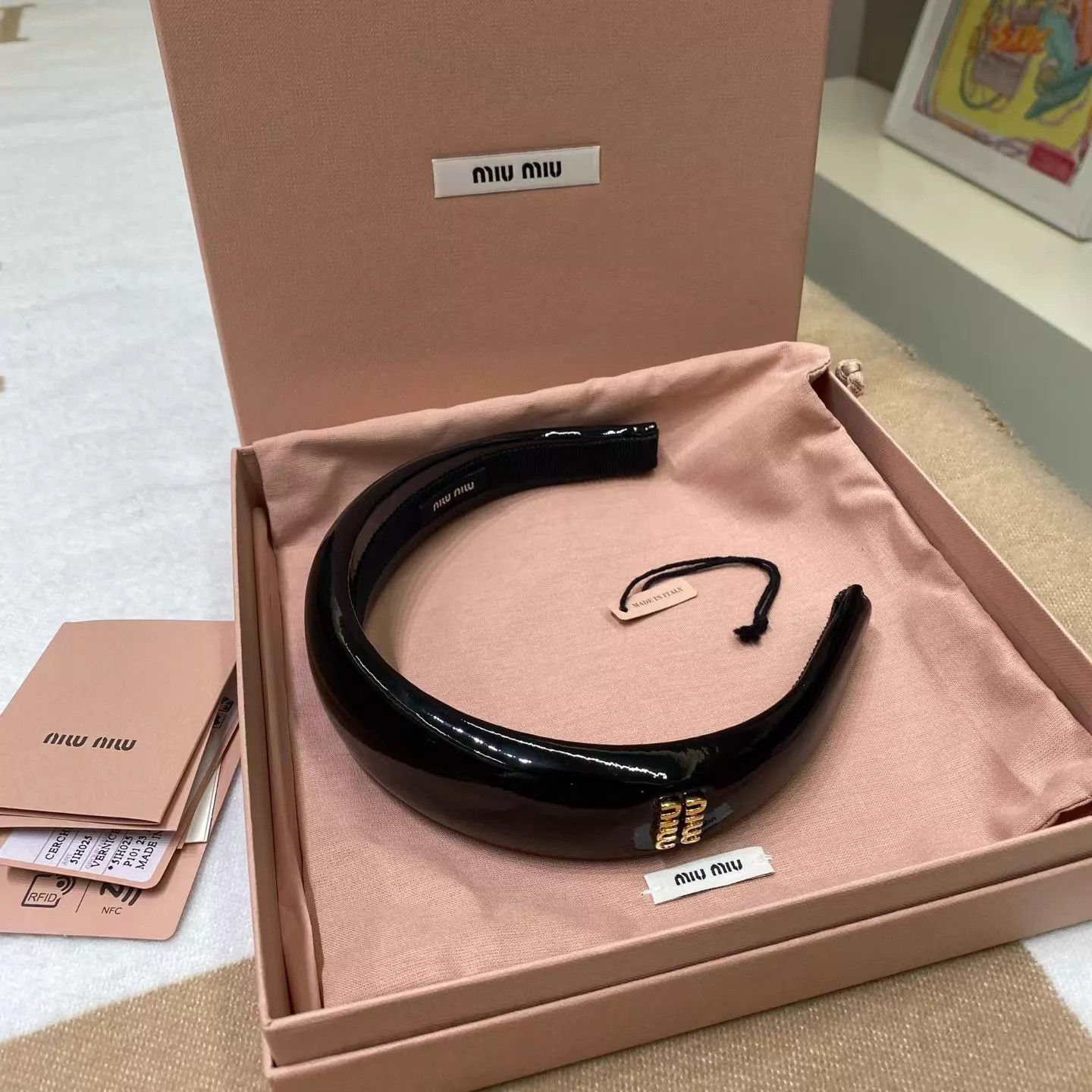 Miu Miu MIU MIU women's black thick patent gold logo headband Size ONE SIZE - 5 Thumbnail
