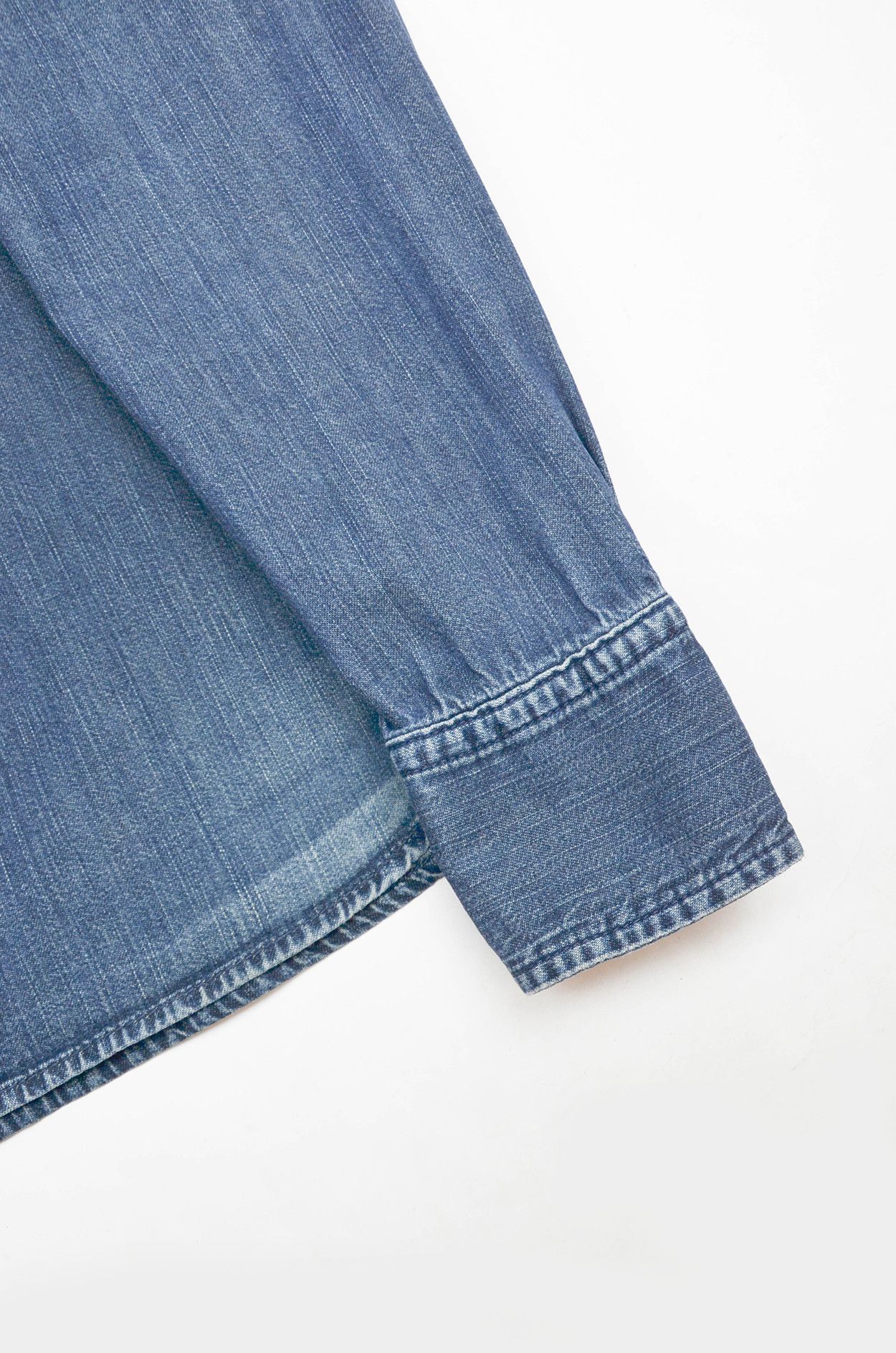 Levi's Levi’s Patched Western Denim Shirt – Made in Italy – L Size US L / EU 52-54 / 3 - 4 Thumbnail
