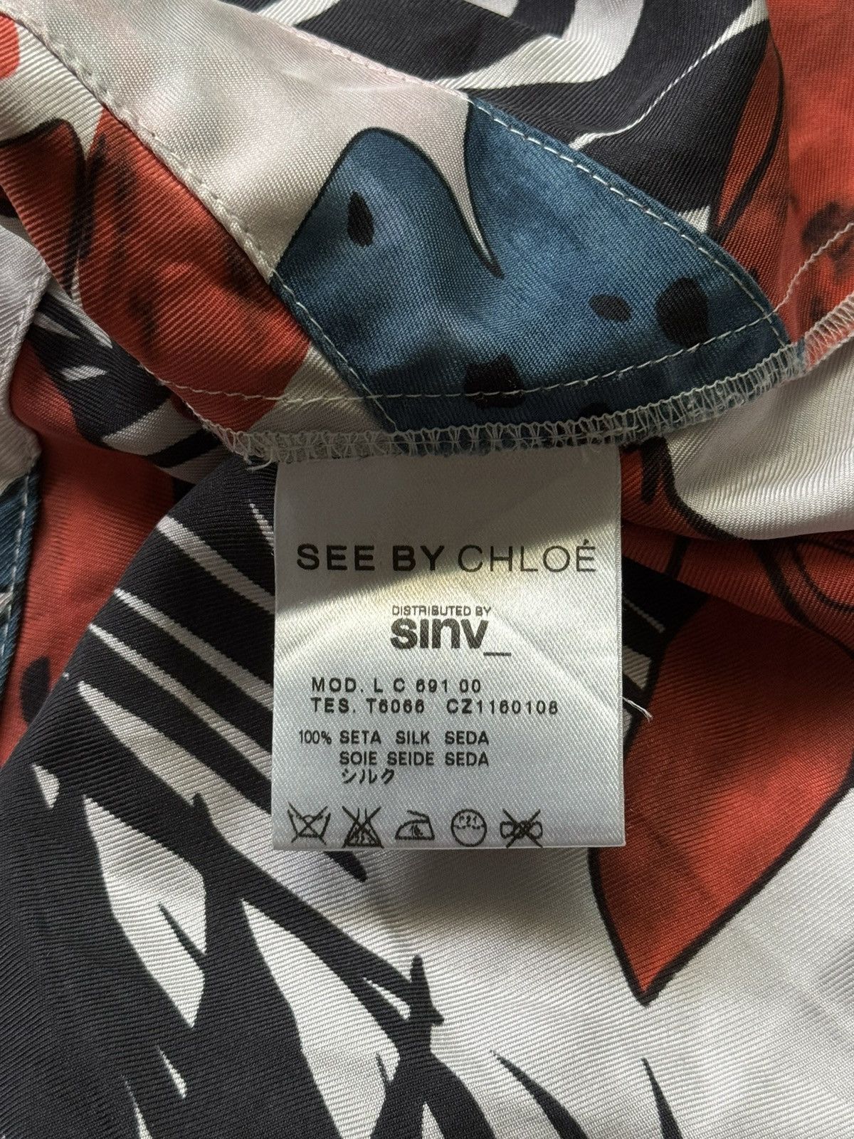 Chloe × Designer × See by Chloe See by Chloe 100% silk floral pattern coloured blouse shirt Size S / US 4 / IT 40 - 6 Thumbnail