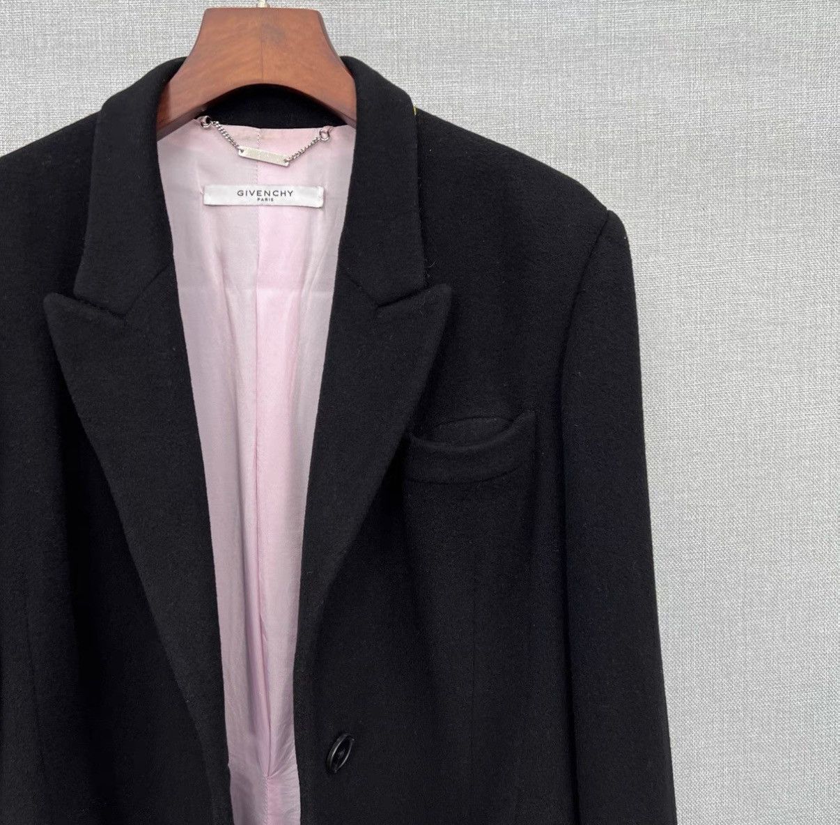Givenchy Givenchy Black Wool Women's Coat / Overcoat Size US S / EU 44-46 / 1 - 3 Thumbnail
