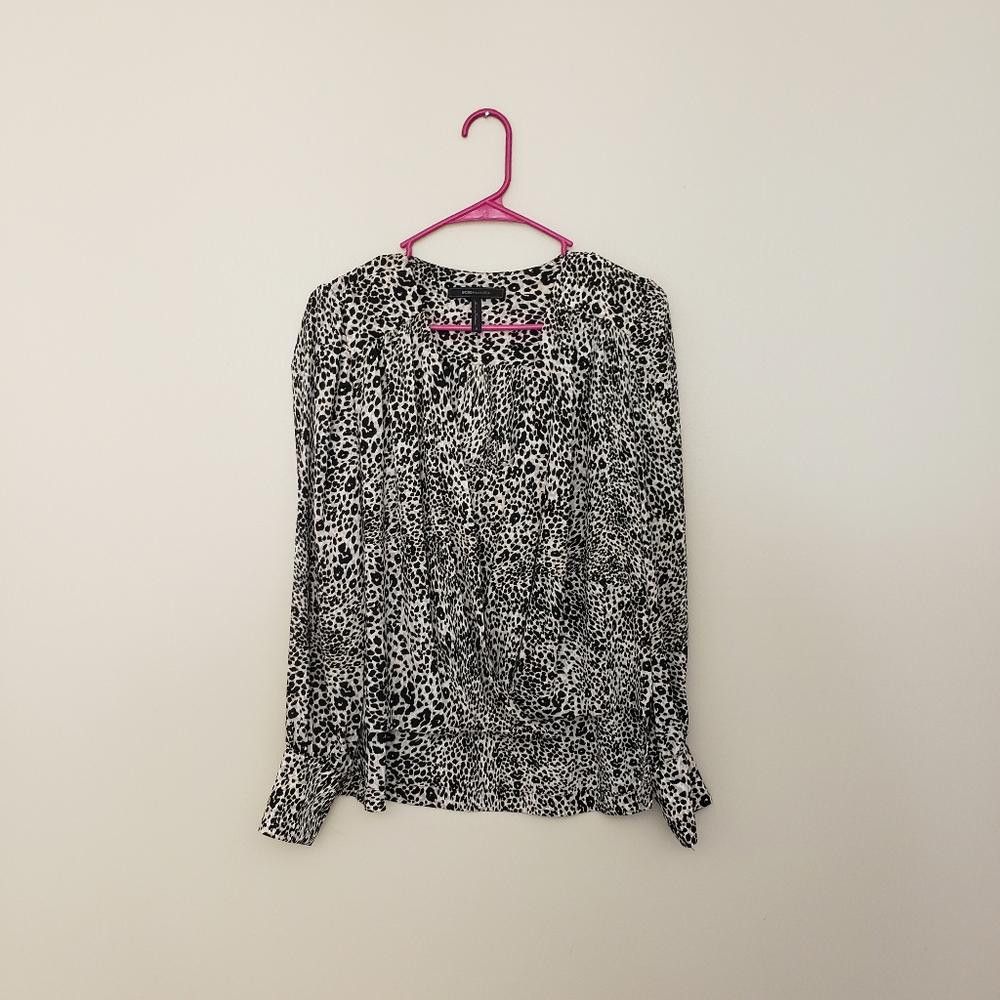 Bcbgmaxazria CT234 BCBGMAXAZRIA ANIMAL PRINT LONG SLEEVE BLOUSE SM Size S / US 4 / IT 40 - 1 Thumbnail