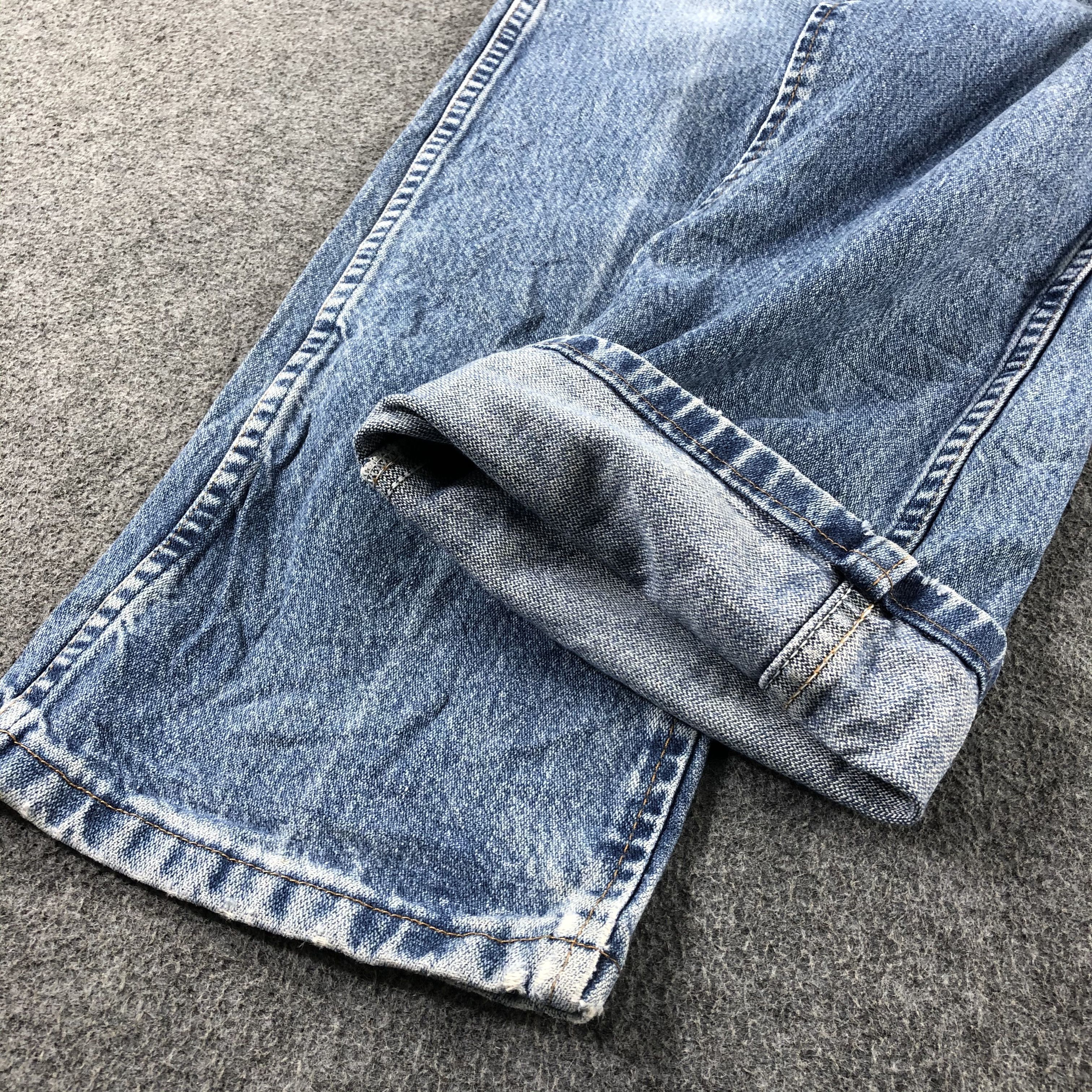Vintage Blue Wash Wrangler Jeans-J2511