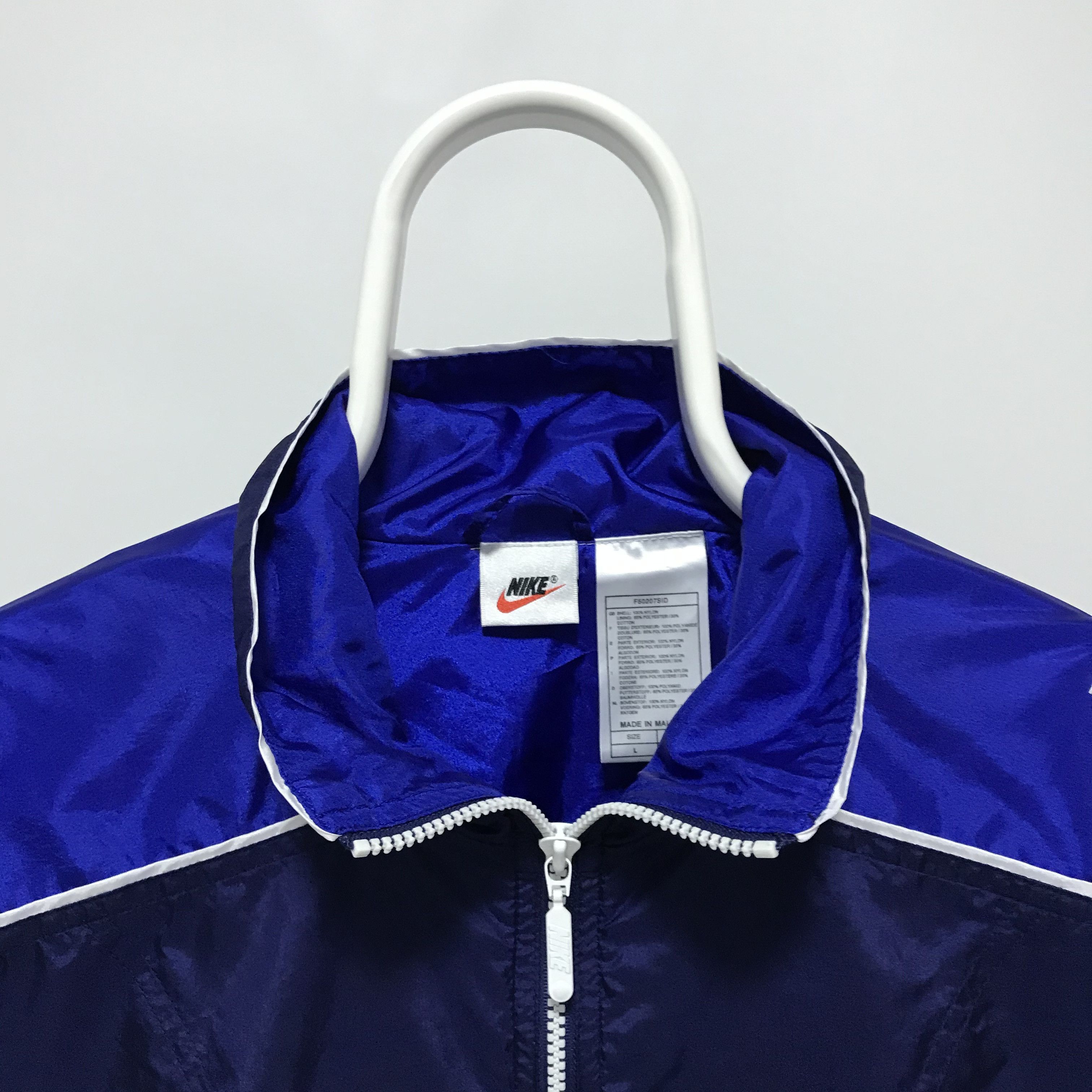 Nike NIKE Vintage Light Jacket Big Logo Windbreaker 90s Swoosh Size US L / EU 52-54 / 3 - 5 Thumbnail