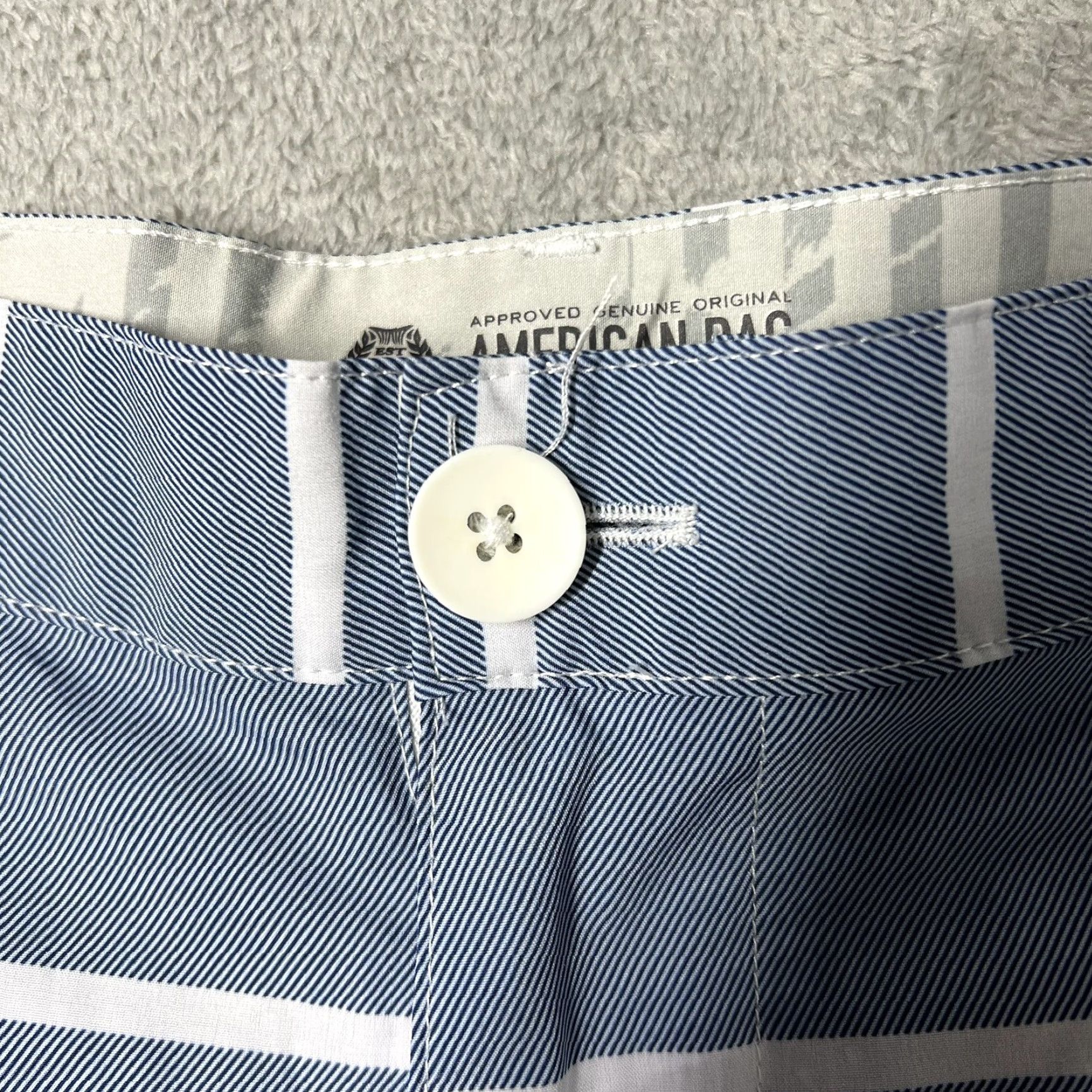 Vintage American Rag Cie Surf & City Hybrid Board Shorts Men 34 Blue White Striped Bermuda Pockets Casual Light Polyester Spandex Size US 36 / EU 52 - 2 Thumbnail