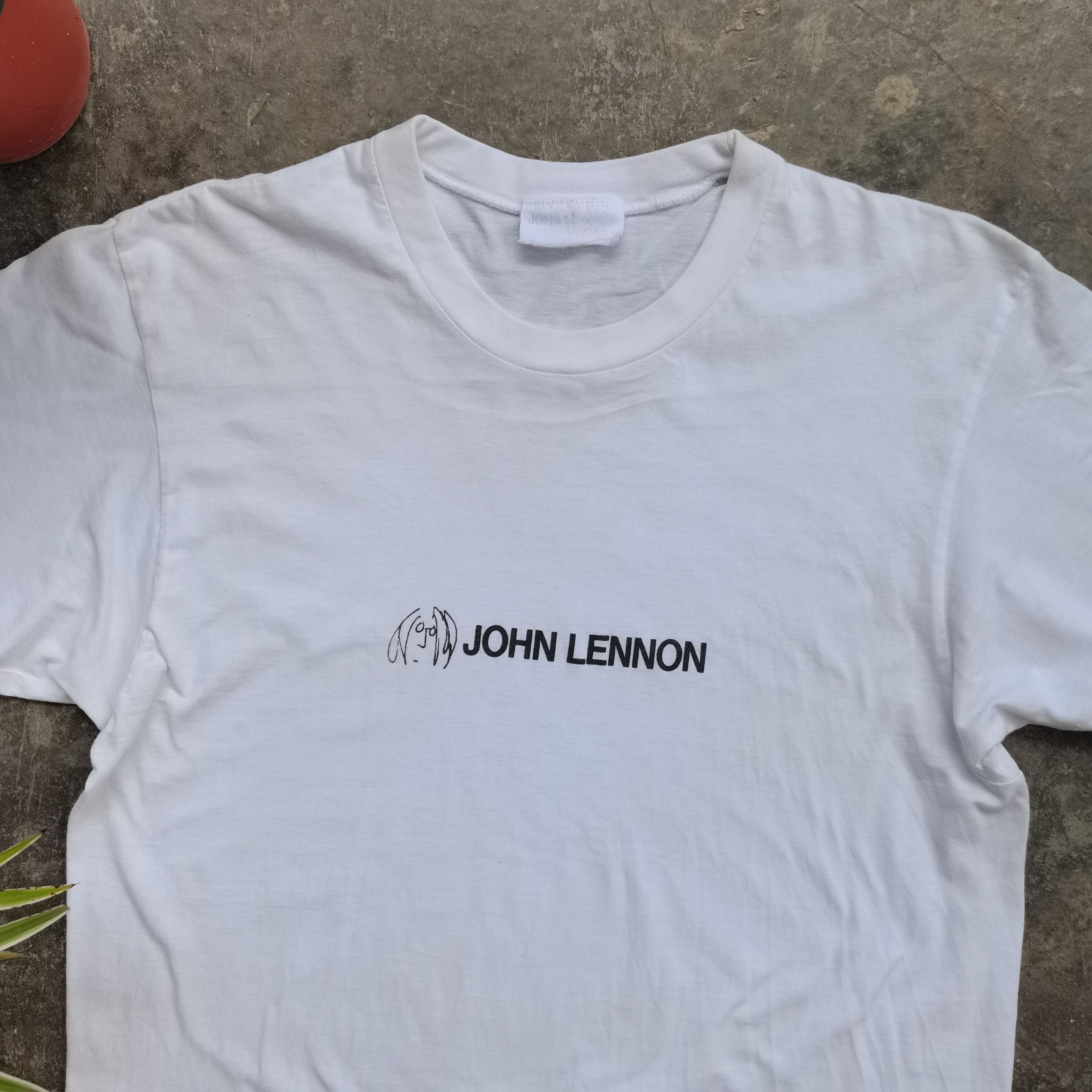 Band Tees Vintage 90s JOHN LENNON Graphic White Tee Size US M / EU 48-50 / 2 - 3 Thumbnail