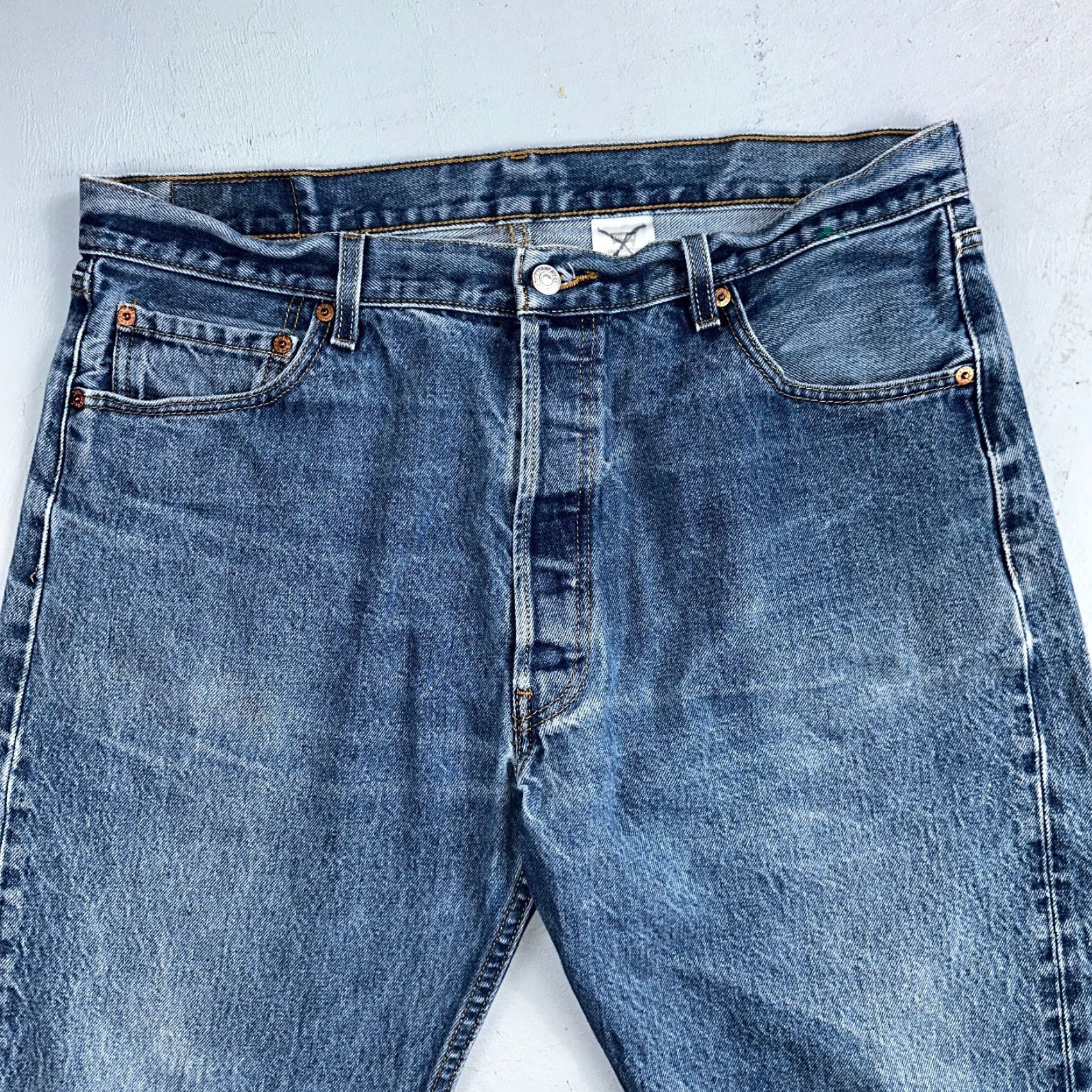 Levi's VINTAGE Levi's 501 Jeans Straight 38x32 Men Blue Denim 90s 501 Series Comfort Regular Straight Leg 5-Pocket Jeans Mens Size US 38 / EU 54 - 2 Thumbnail