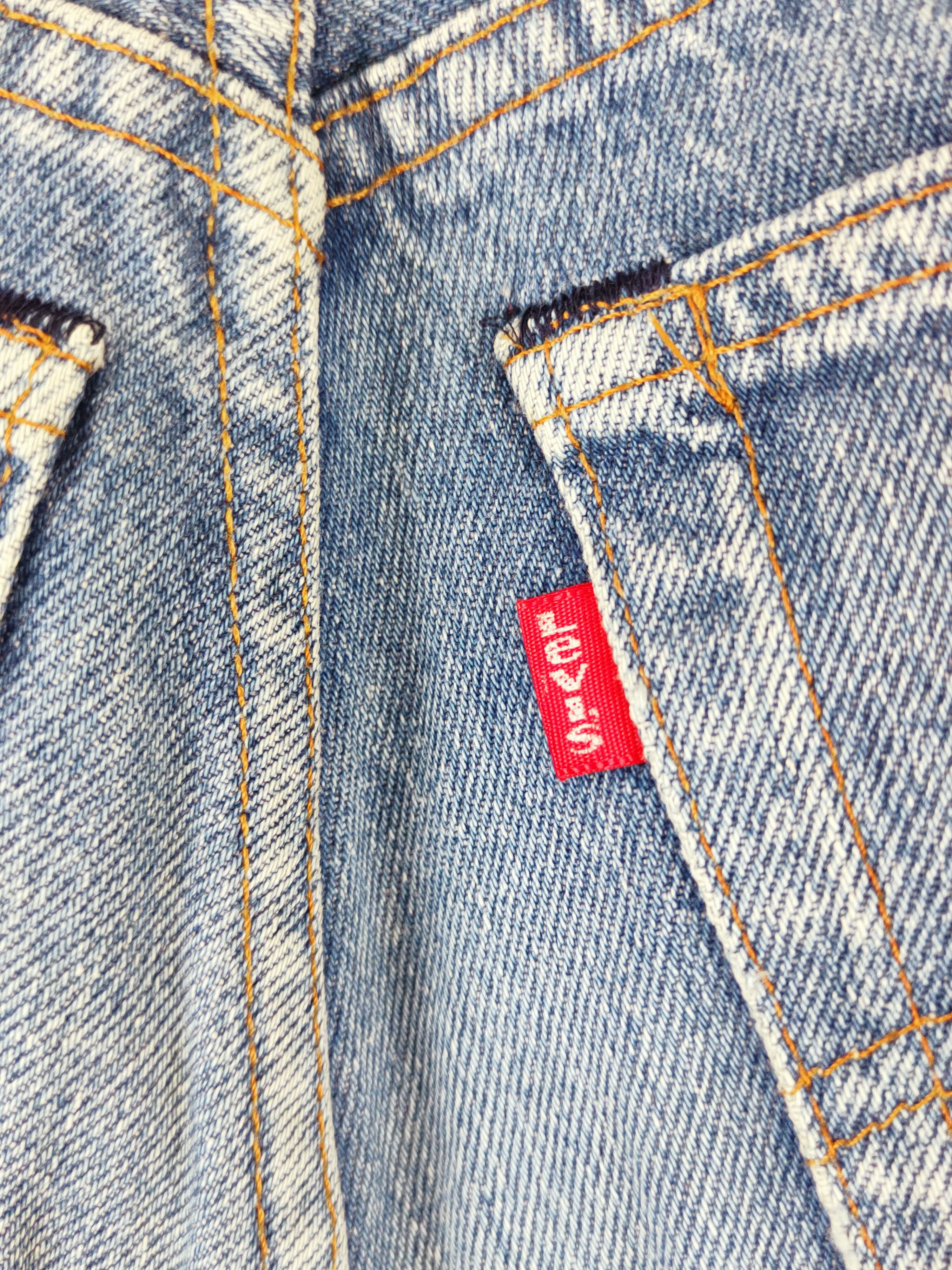 Japanese Brand Levi's Blue Distressed Ripped denim Jeans #W803 Size US 26 / EU 42 - 7 Thumbnail