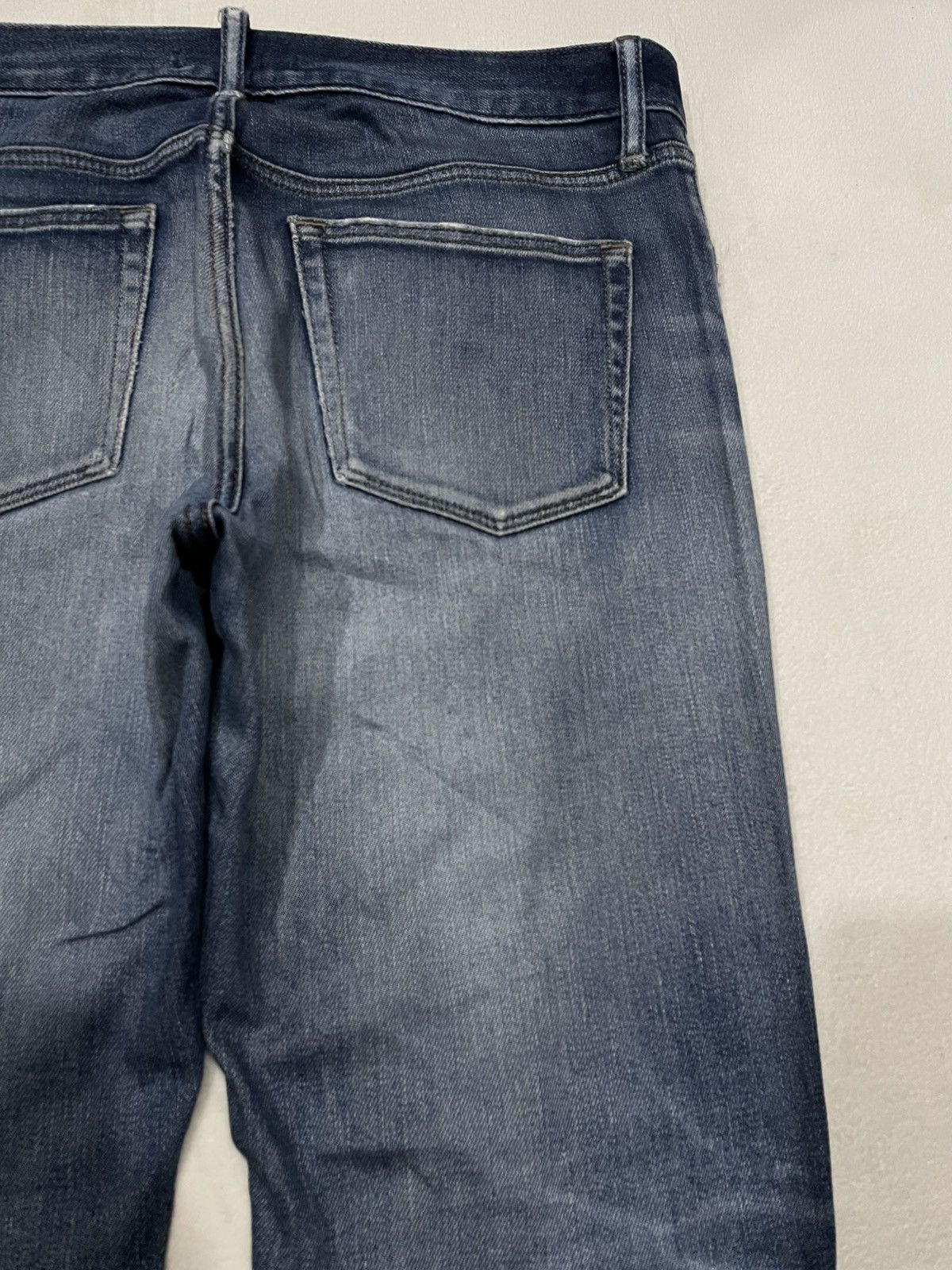 Uniqlo Vintage Uniqlo distressed faded dark blue jeans Size US 36 / EU 52 - 15 Thumbnail
