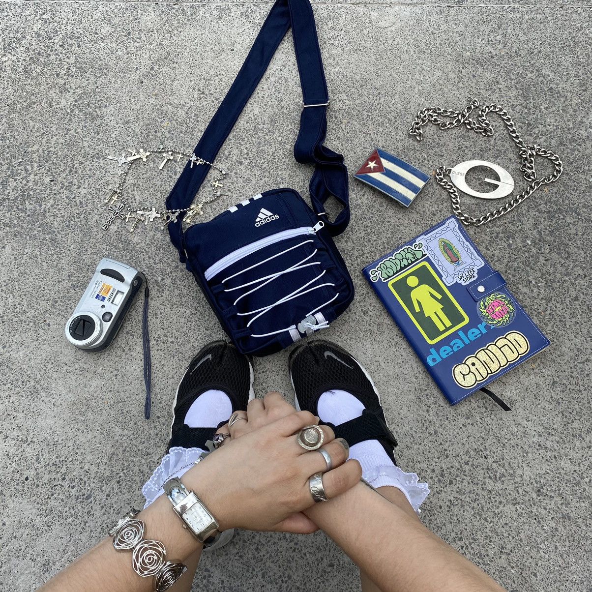 Adidas Crossbody Adidas upcycle Size ONE SIZE - 1 Thumbnail