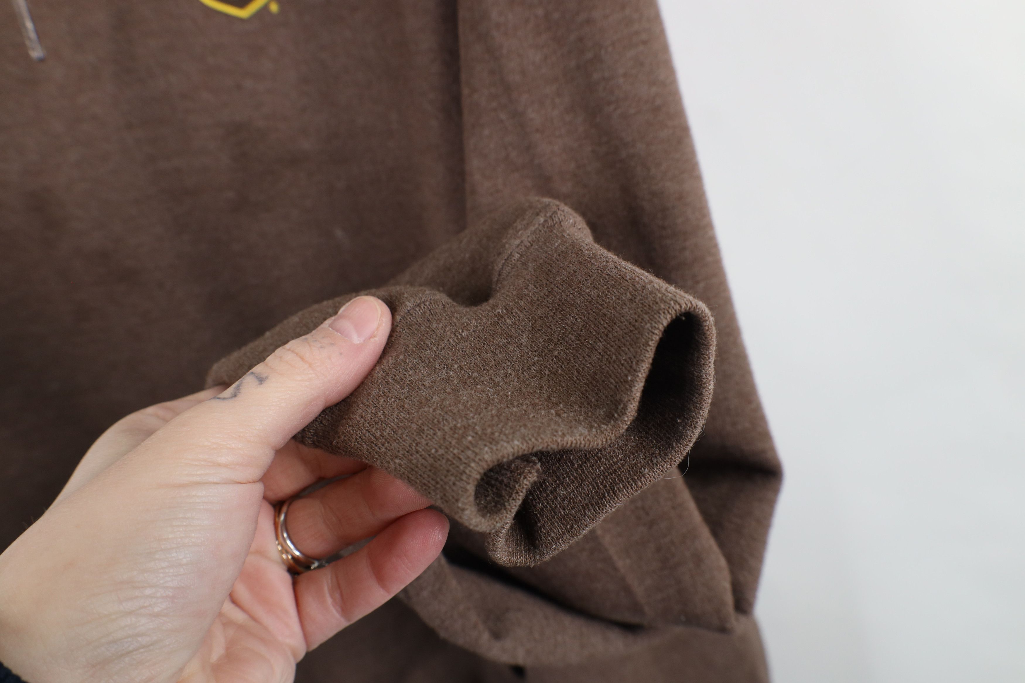 Vintage Vintage Faded Spell Out UPS Hoodie Sweatshirt Heather Brown Size US XXL / EU 58 / 5 - 9 Thumbnail