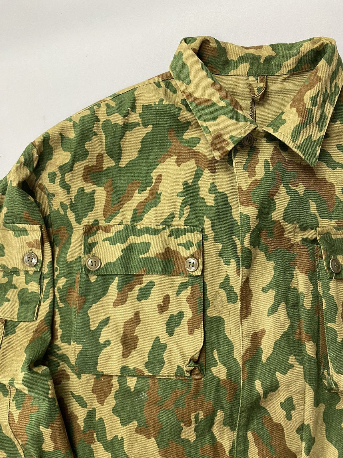 Japanese Brand × Vintage Vintage Military Camouflage Combat Jacket – Oversized Fit Size US L / EU 52-54 / 3 - 5 Thumbnail