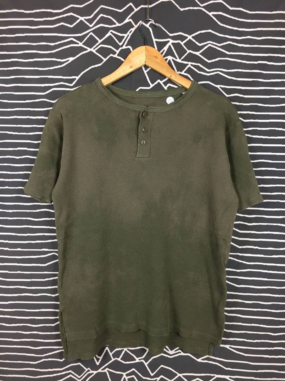 Japanese Brand Distressed UNFIT Waffle Henley Neck Tee Size US L / EU 52-54 / 3 - 2 Thumbnail