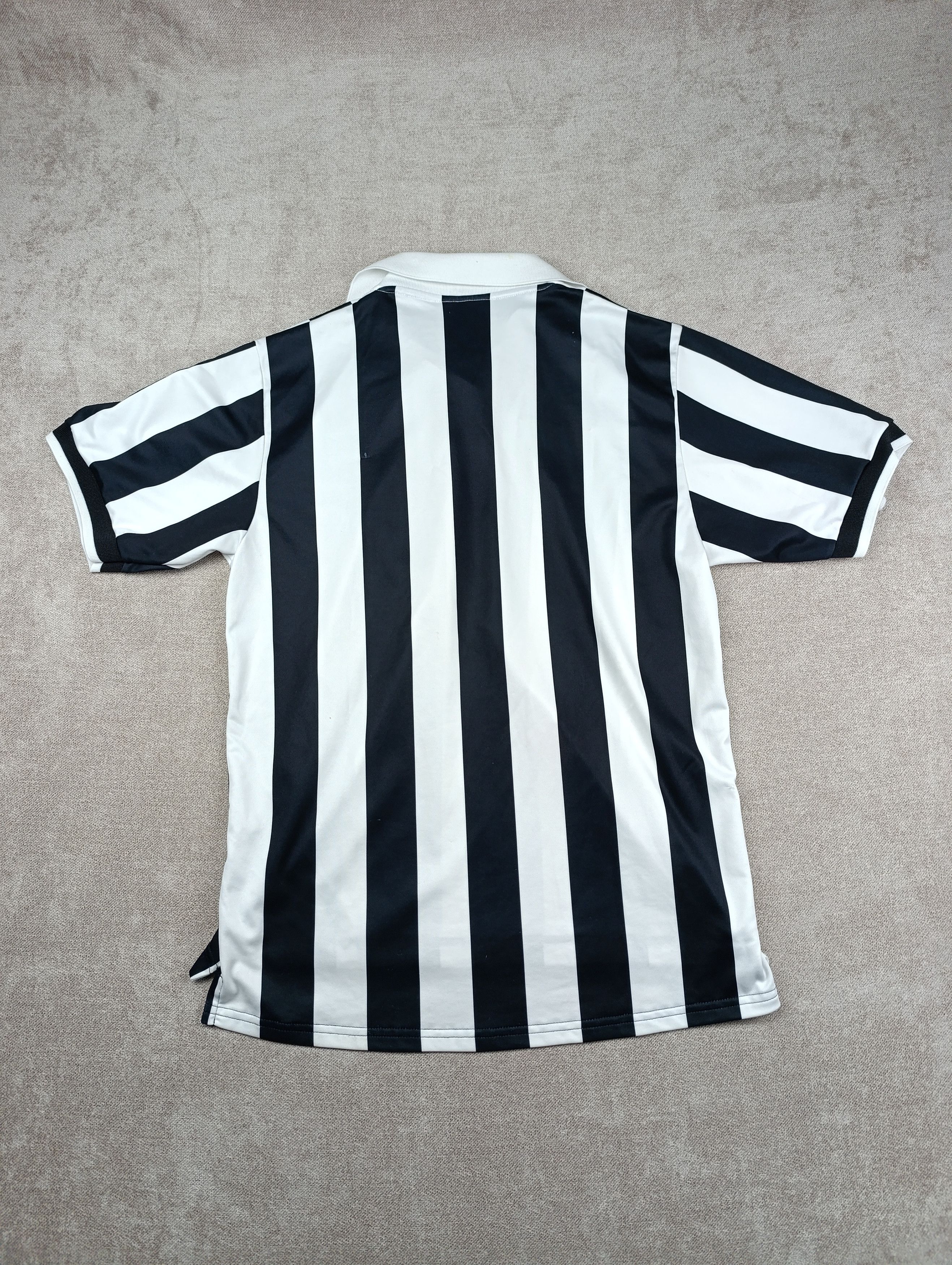 Kappa Juventus 1998 1999 Home Shirt Jersey KAPPA sz M MEN Size US M / EU 48-50 / 2 - 15 Thumbnail