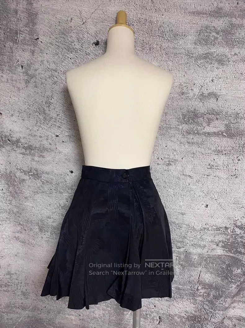 Vivienne Westwood Vivienne Westwood Pleated Skirt Size 26" / US 2 / IT 38 - 3 Thumbnail