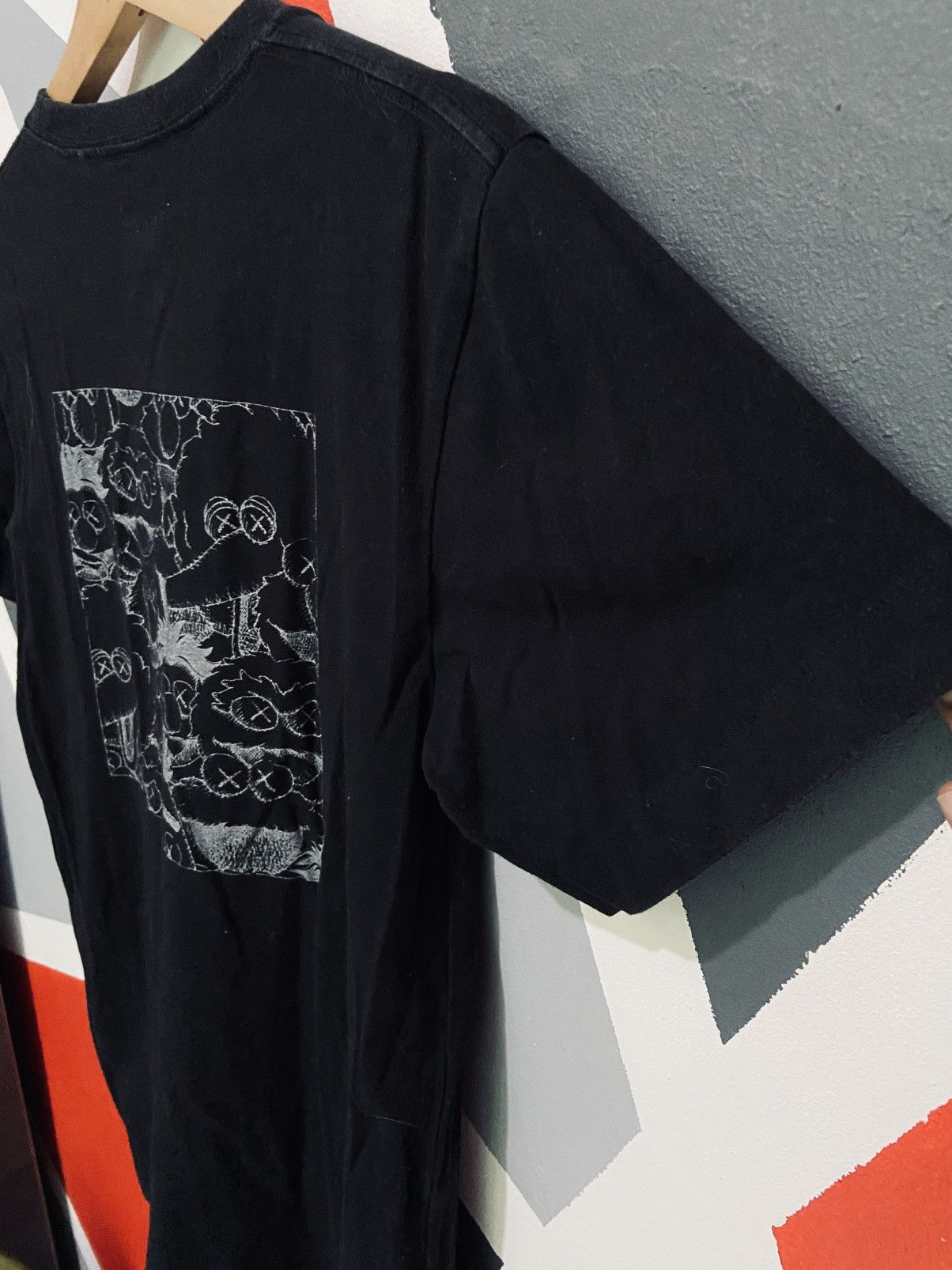 Kaws × Uniqlo KAWS X Sesame Street X Uniqlo Collab Shirt – Size US XS / EU 42 / 0 - 5 Thumbnail
