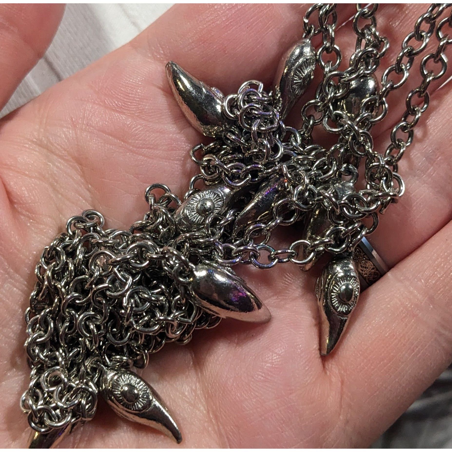 Other Unique Silver Tone Claw Charm Opera Necklace Size ONE SIZE - 5 Thumbnail