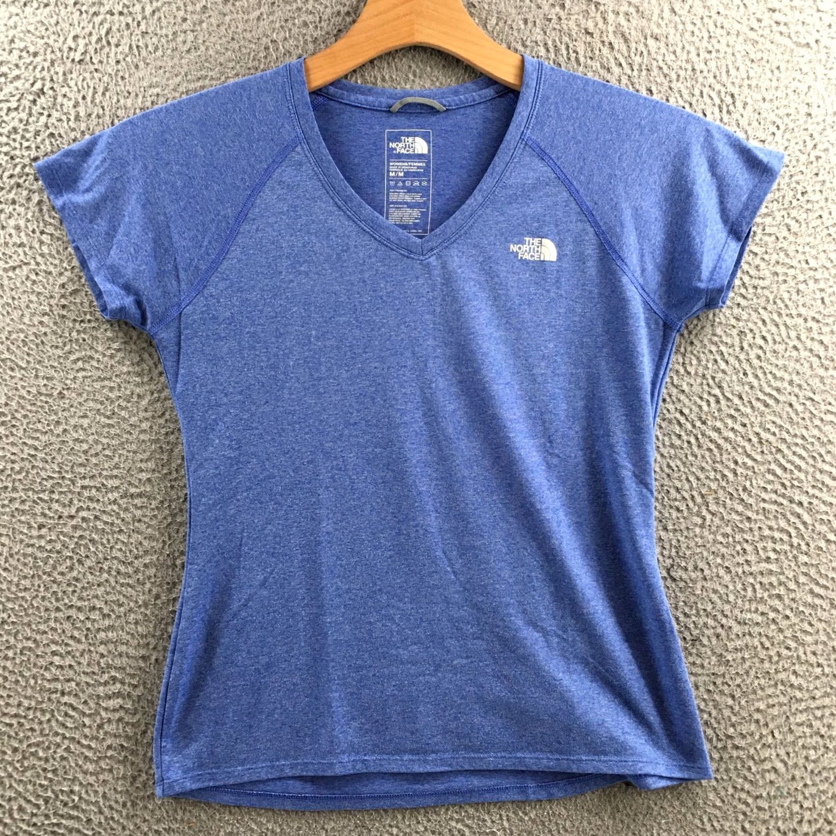 The North Face The North Face Tee Shirt Womens M Blue Vneck Raglan Short Sleeves Pullover Size M / US 6-8 / IT 42-44 - 2 Thumbnail