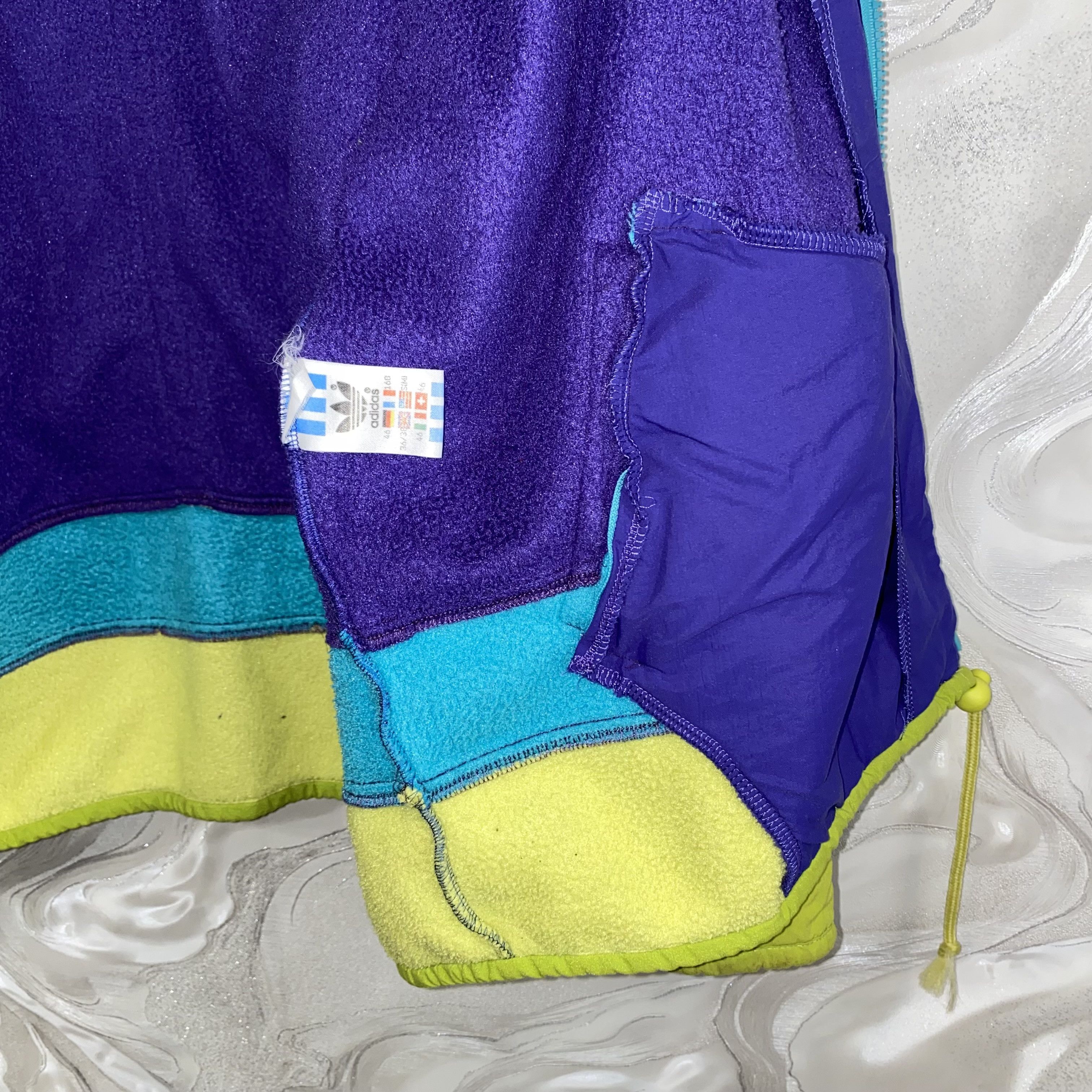 Adidas Vintage Adidas Trekking Fleece Zip Pocket Polarlite Medium Size US M / EU 48-50 / 2 - 8 Thumbnail