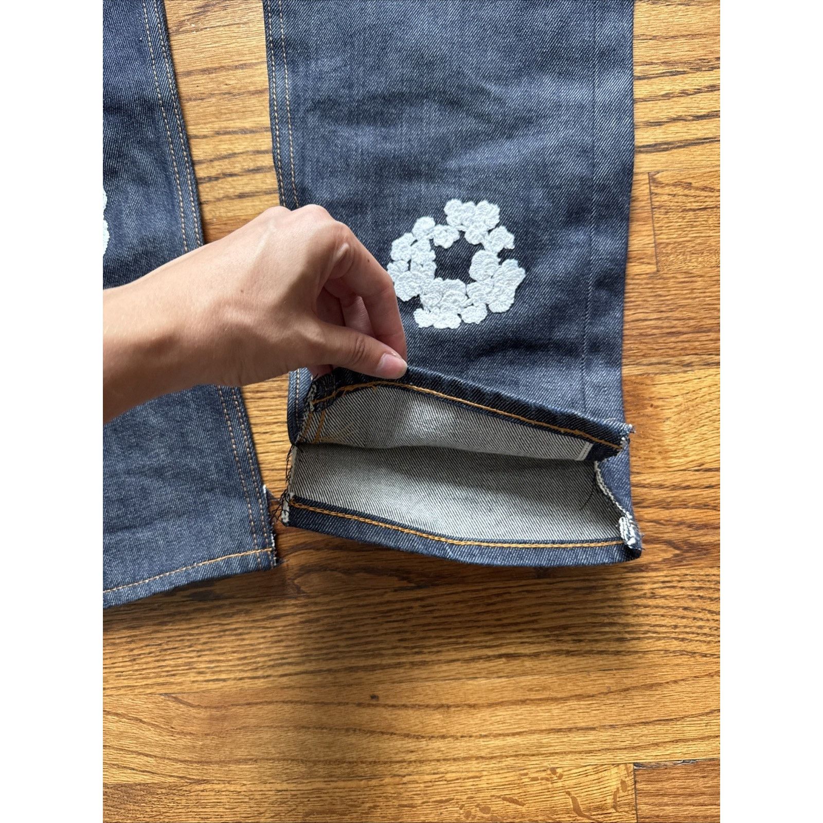 DENIM TEARS LEVI'Sx Denim Tears Embroidered Cotton Wreath Denim Jean Size US 38 / EU 54 - 4 Thumbnail