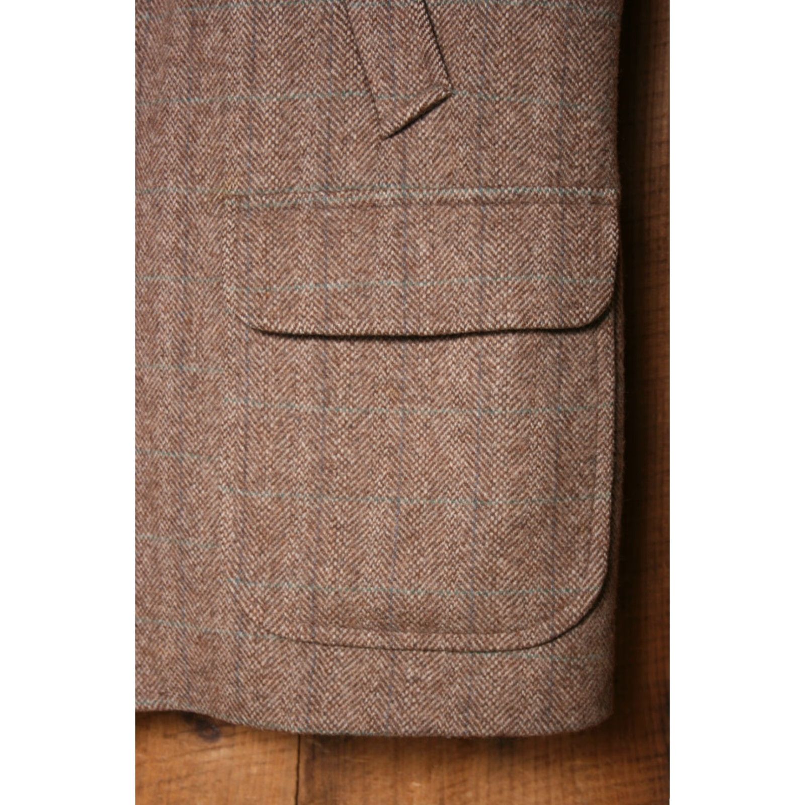 Pendleton VINTAGE Pendleton Brown Herringbone Tweed 100% Wool Quilt Lined Overcoat Sz. 44 Coat Mens Wool Herringbone 1940s 50s 60s 70s Size US S / EU 44-46 / 1 - 7 Thumbnail