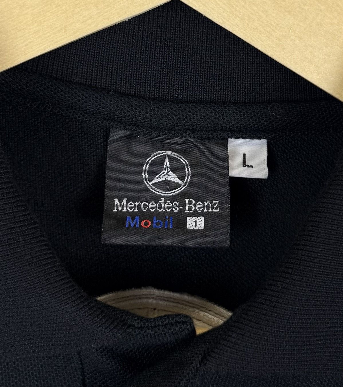 Mercedes-Benz Vintage Mercedes-Benz Mobil 1 Formula One Racing Polo Shirt Size US L / EU 52-54 / 3 - 9 Thumbnail