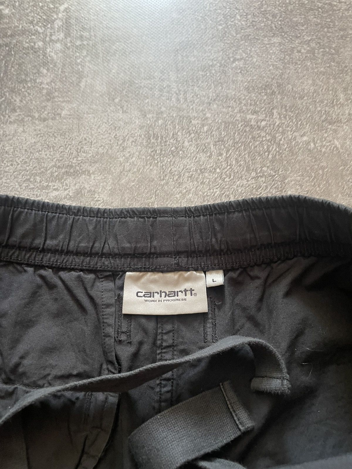 Carhartt × Carhartt Wip × Vintage Vintage Carhartt Black Logo Berm Cargo Shorts Size US 32 / EU 48 - 11 Thumbnail
