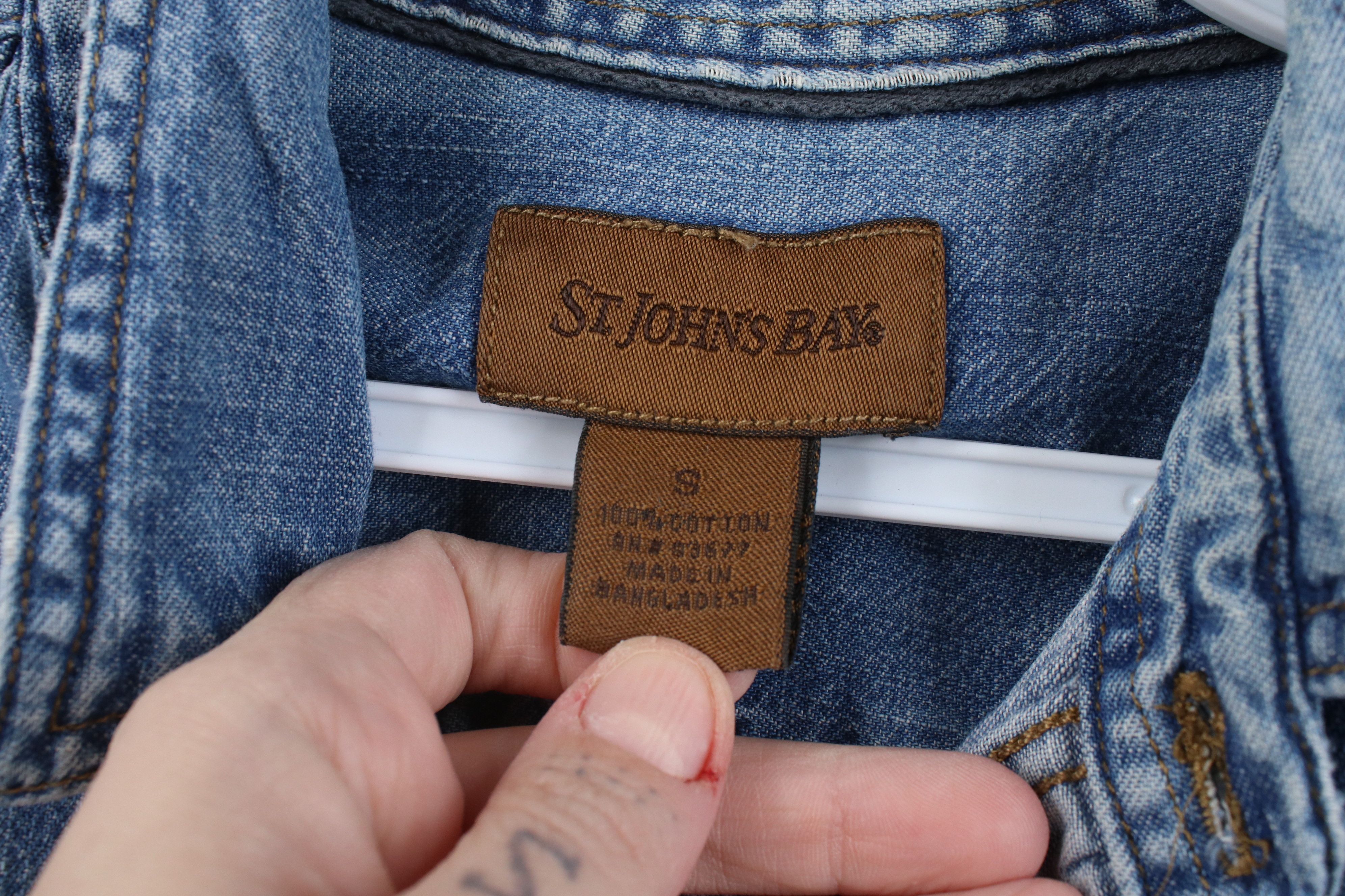 Vintage Vintage 90s Streetwear Collared Denim Jean Button Shirt Size US S / EU 44-46 / 1 - 9 Thumbnail