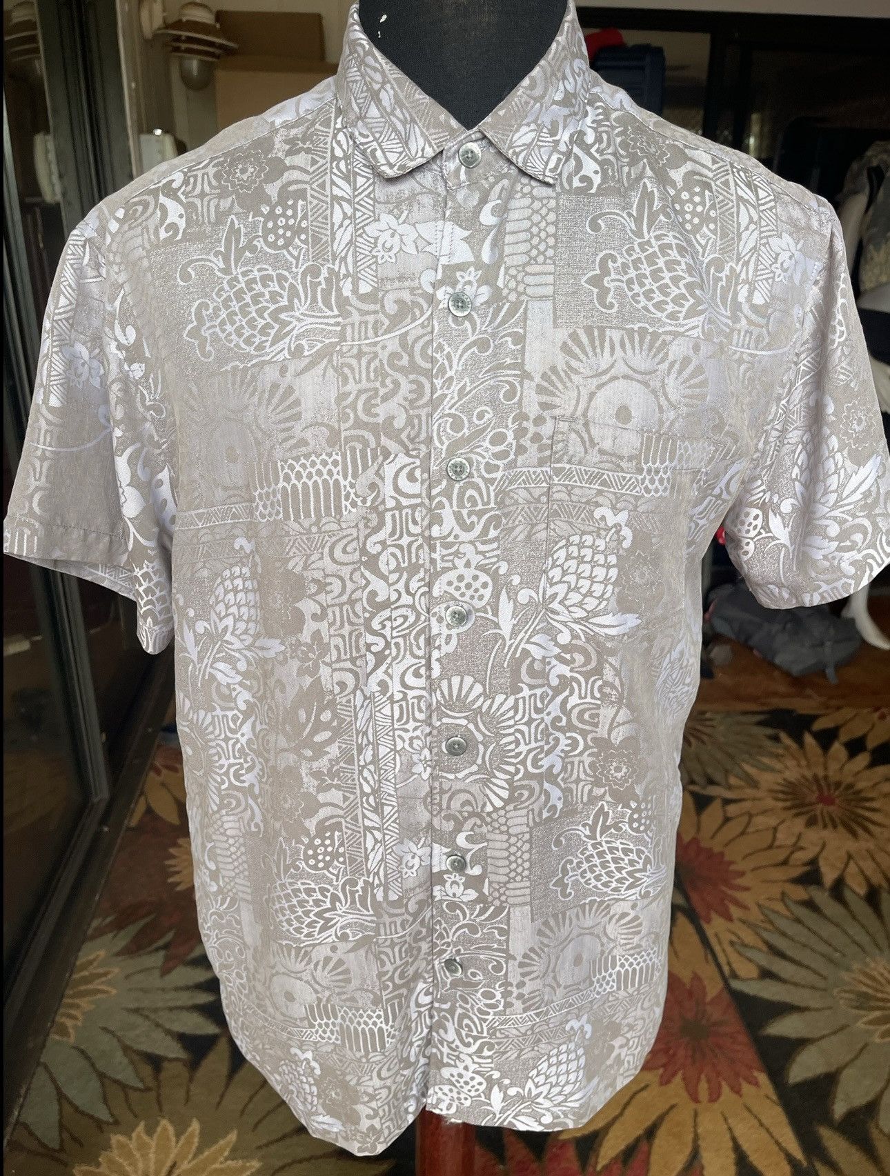 Other PreOwned Kahala Hawaiian Print Full Button Gray Men's Medium Size US M / EU 48-50 / 2 - 1 Thumbnail