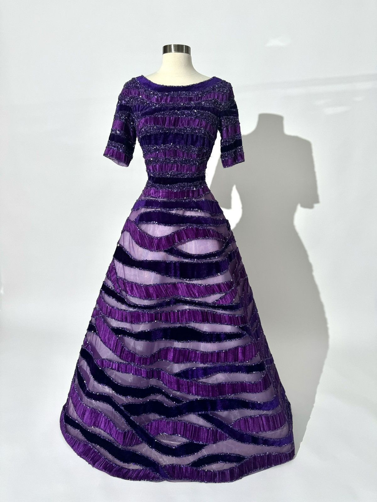 Other Preloved US 6 Haute Couture Antonios Velvet Evening Gown Size M / US 6-8 / IT 42-44 - 2 Thumbnail
