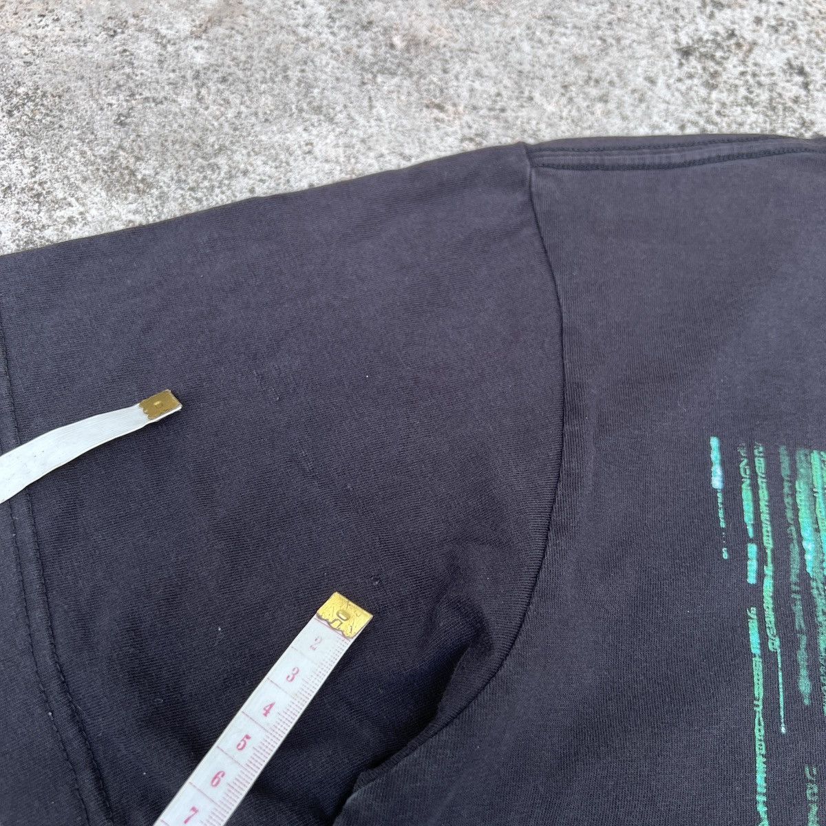 Uniqlo The Matrix x UNIQLO Movie Tee L Faded Size US L / EU 52-54 / 3 - 7 Thumbnail