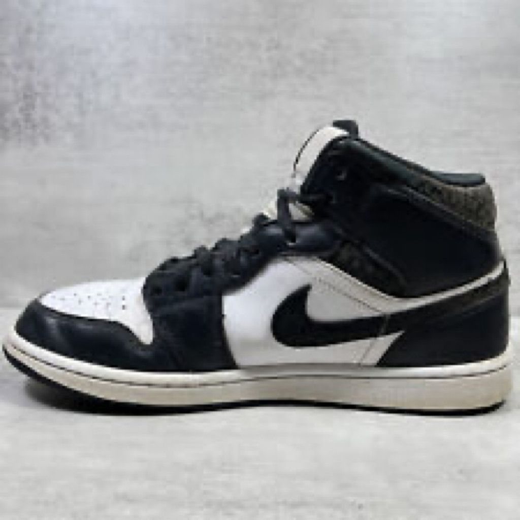 Nike Jordan Panda Elephant Sneakers Youth 5 Size US 5 / EU 37 - 5 Thumbnail