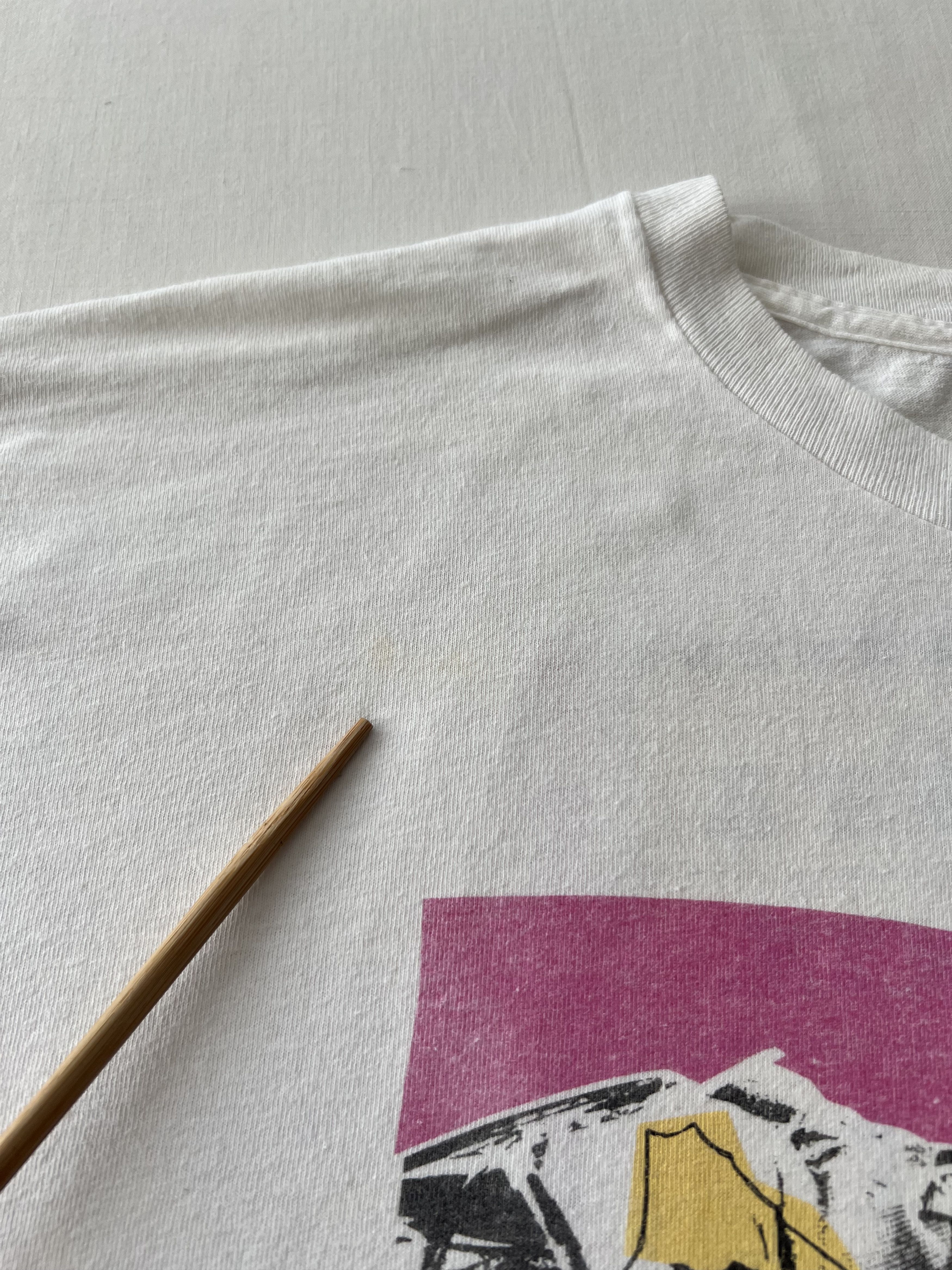 Vintage Vintage 1993 British Grand Prix Niall Mackenzie Yamaha Tee Size US XL / EU 56 / 4 - 8 Thumbnail