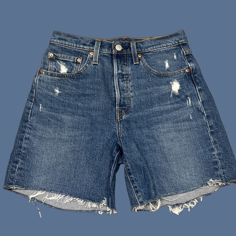 Levi's Levi's 501 Premium Denim Cut Off Button Fly Shorts Women Size 26 Blue Mid Rise 5-Pocket Casual Denim Shorts Size 26" / US 2 / IT 38 - 1 Thumbnail