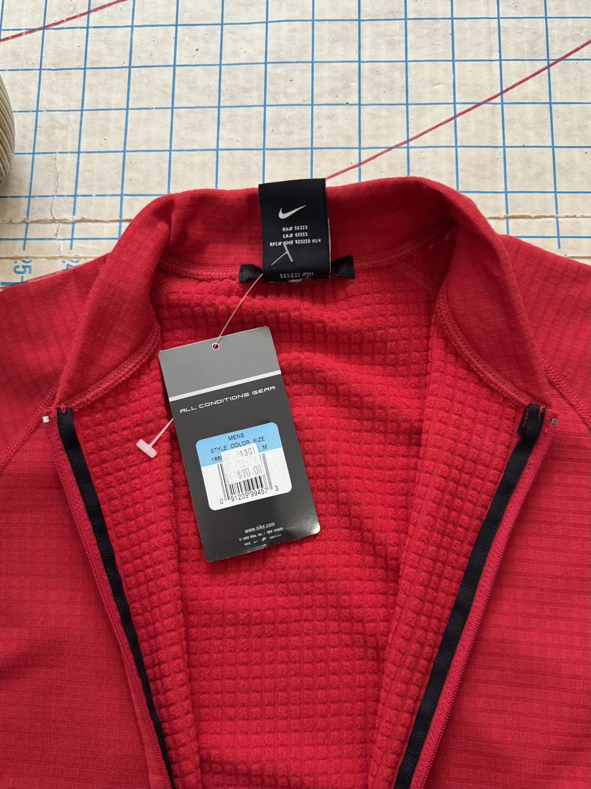 Nike ACG NWT Nike ACG Sphere Athletic Fleece S/S Workout Shirt Medium Size US M / EU 48-50 / 2 - 7 Thumbnail
