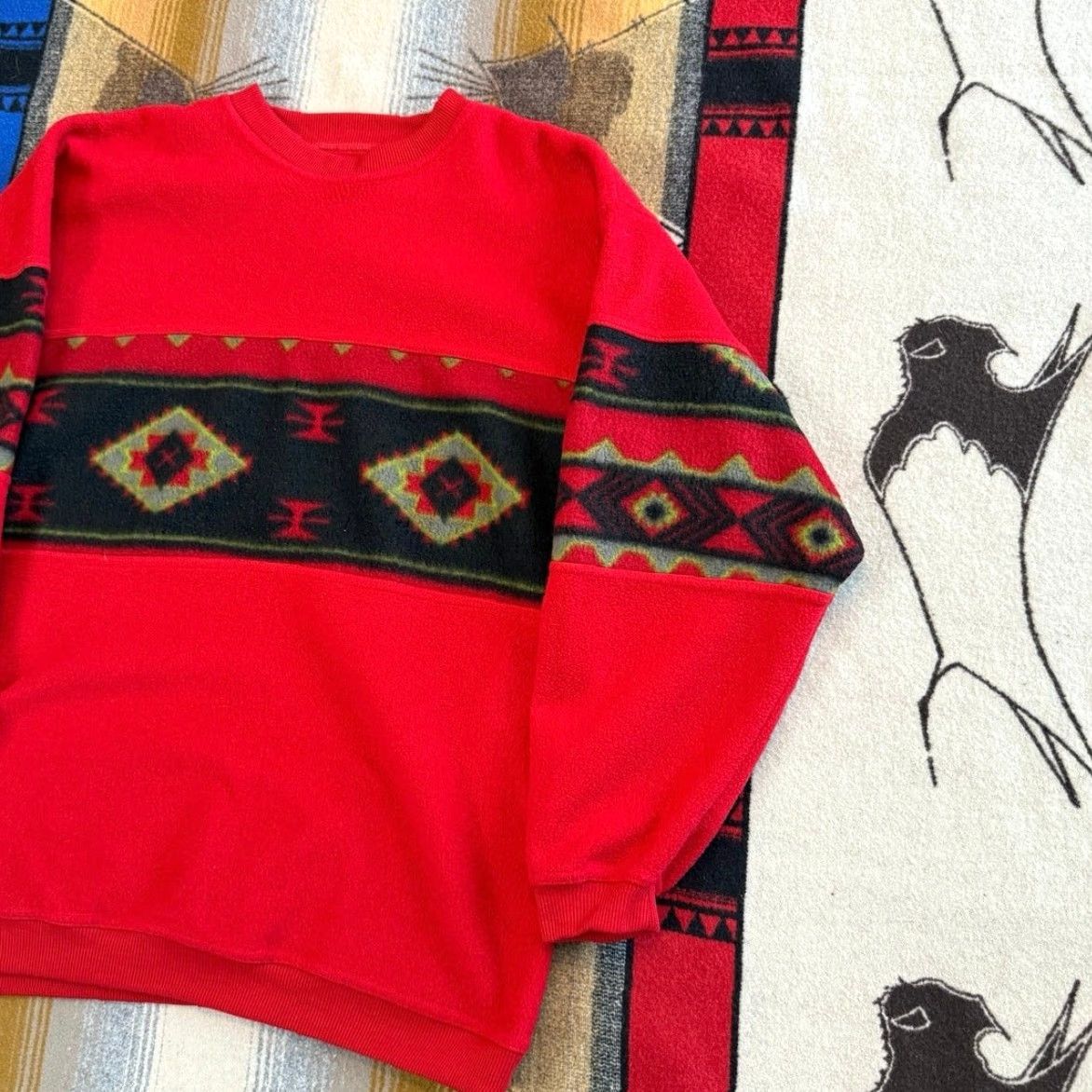 Bugle Boy VINTAGE Bugle Boy Sweatshirt Aztec Pattern Crew Neck Fleece Sweatshirt Size L Men 90s Red Size US L / EU 52-54 / 3 - 4 Thumbnail