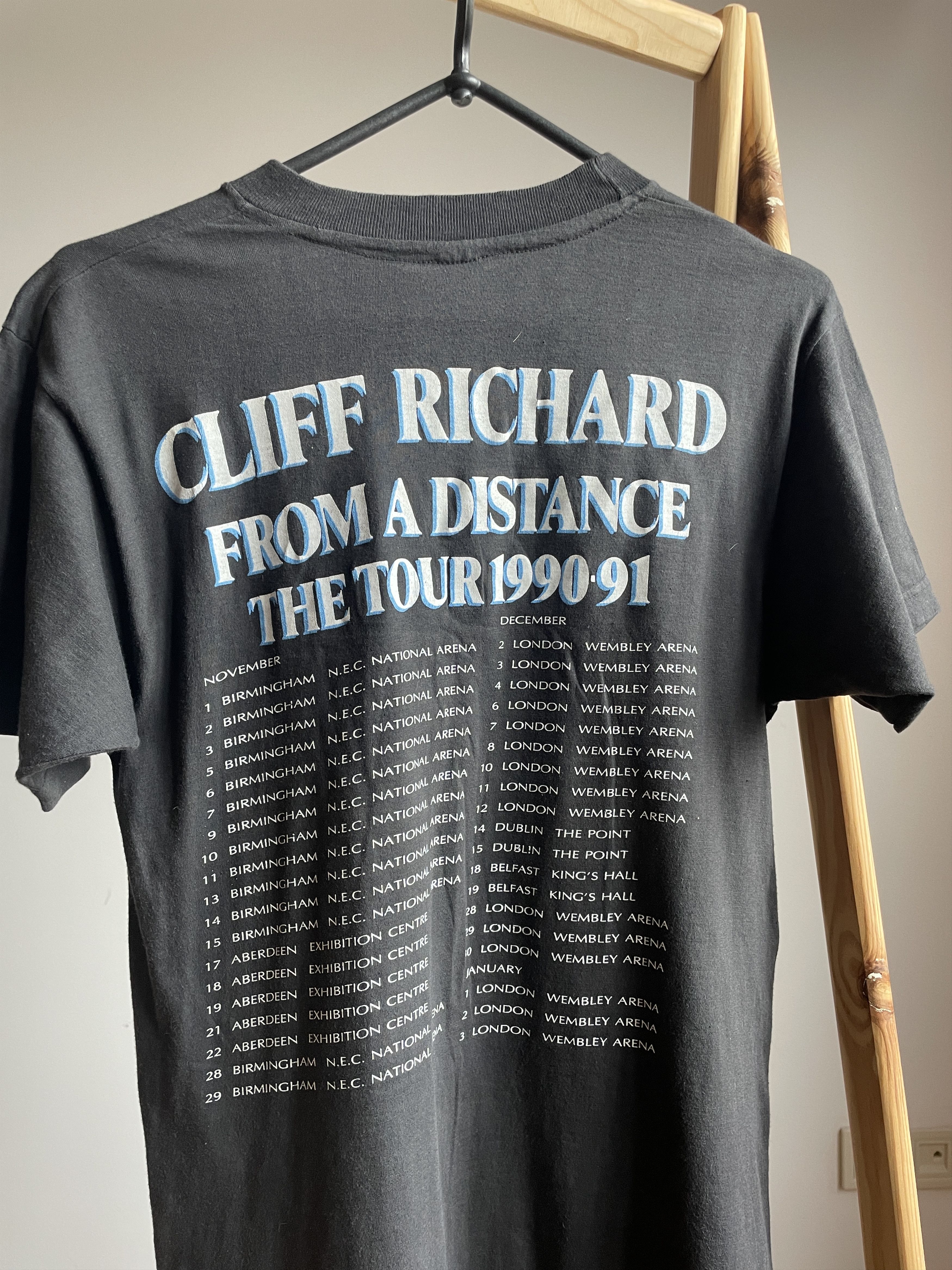 Band Tees × Vintage Cliff Richard From The Distance 1990-1991 Tour T-Shirt Size US S / EU 44-46 / 1 - 4 Thumbnail