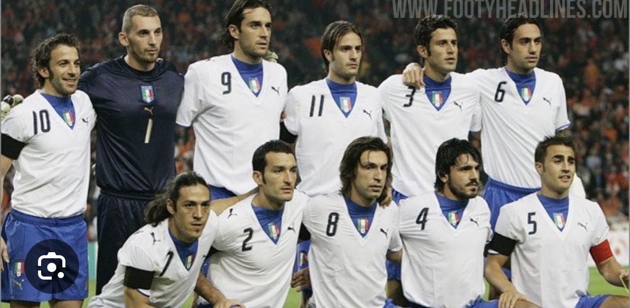 Puma Italy football team 2006/2007 jersey by puma Size US M / EU 48-50 / 2 - 1 Thumbnail
