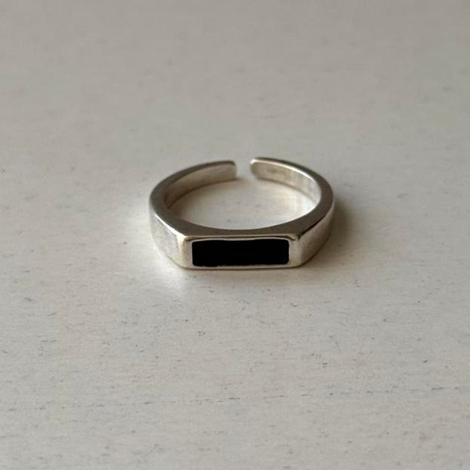 Other Silver signet vintage style ring Size ONE SIZE - 3 Thumbnail