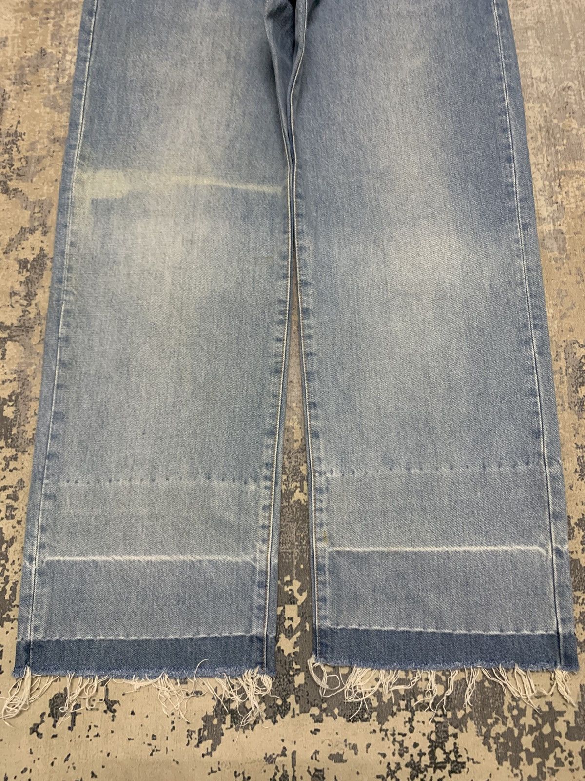 Japanese Brand Uniqlo Vintage UCW Baggy Jeans Light Wash Raw Hem Denim Size US 34 / EU 50 - 5 Thumbnail